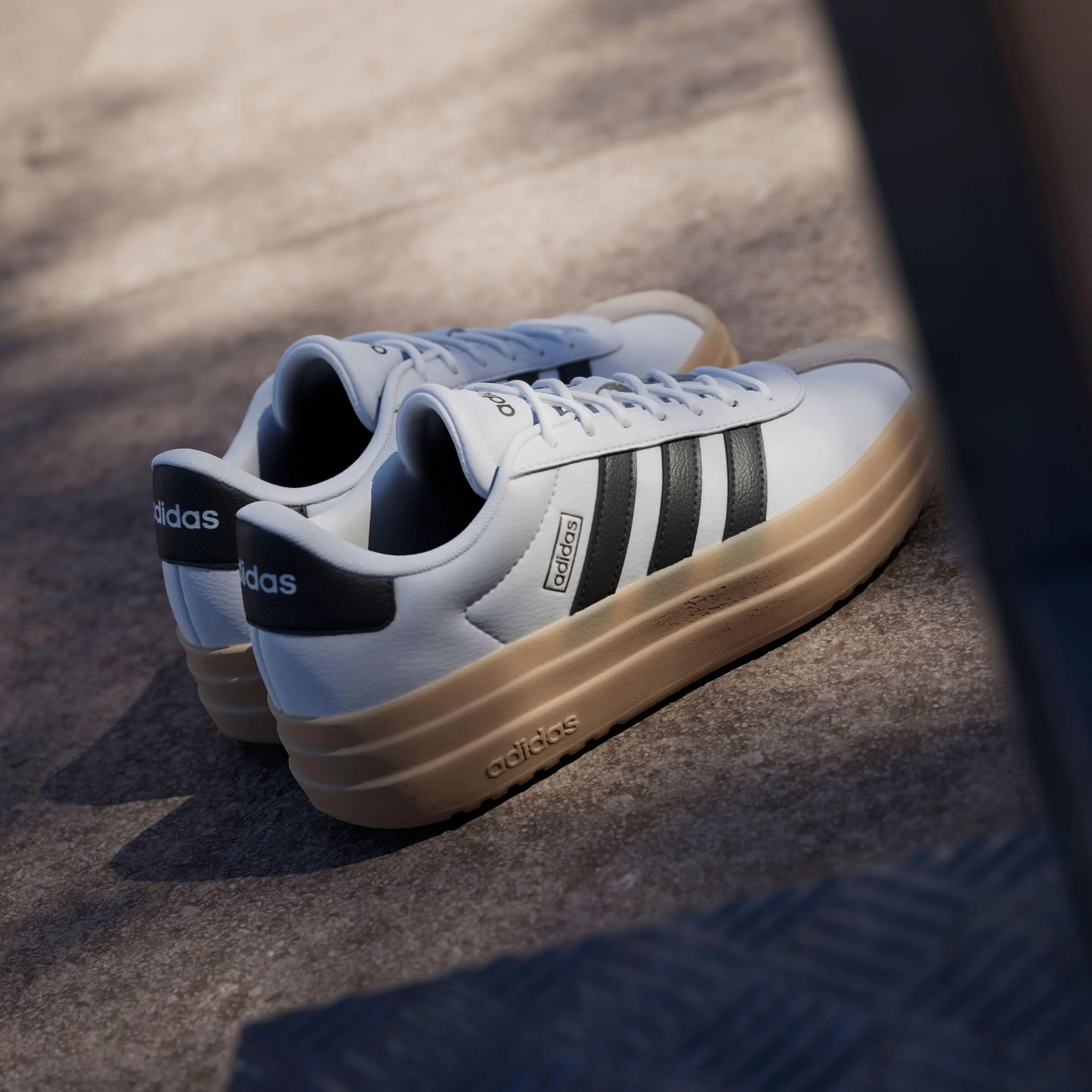 adidas Kobiety Vl Court BoldAdidasy