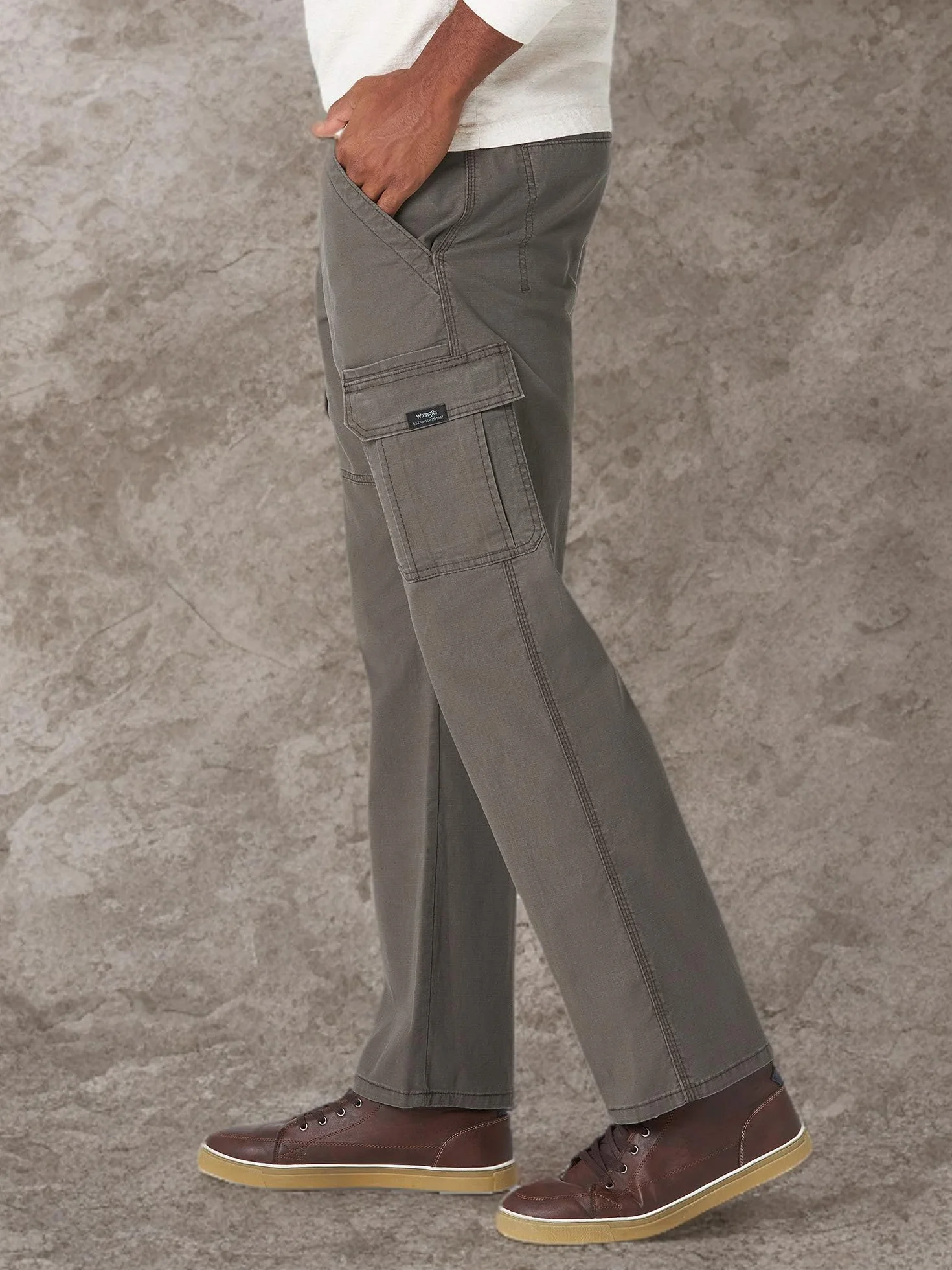 Wrangler Authentics Relaxed Fit Stretch Cargo Pant - Nieformalne spodnie Mężczyźni