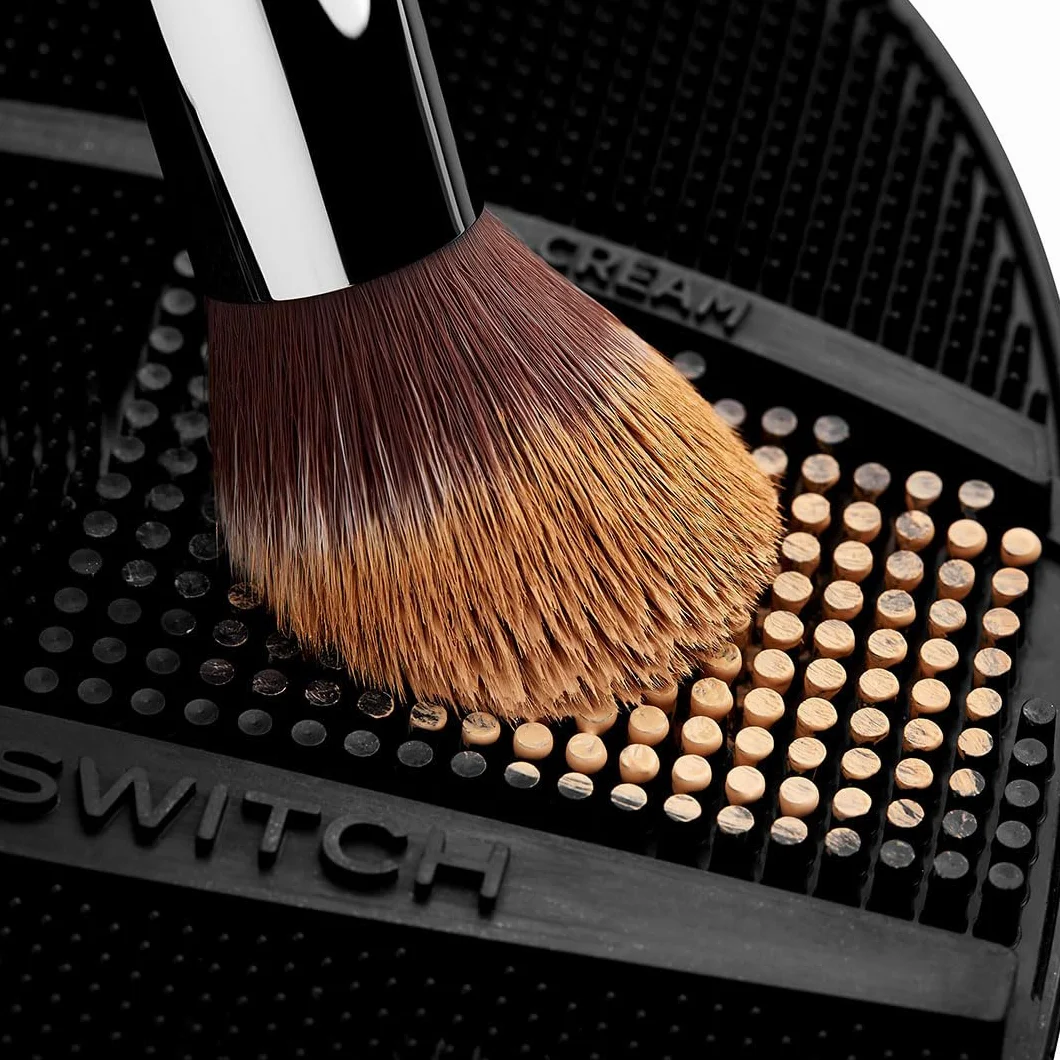 Sigma Beauty Switch - Color Switch Cleaner Mat, Miękka Silikonowa Tekstura - Kremowa, Płynna, Pudrowa Baza Pod Makijaż - Dwustronna, Gąbka I Czyszczenie Pędzli - Rozwiązanie Dla Narzędzi Kosmetycznych