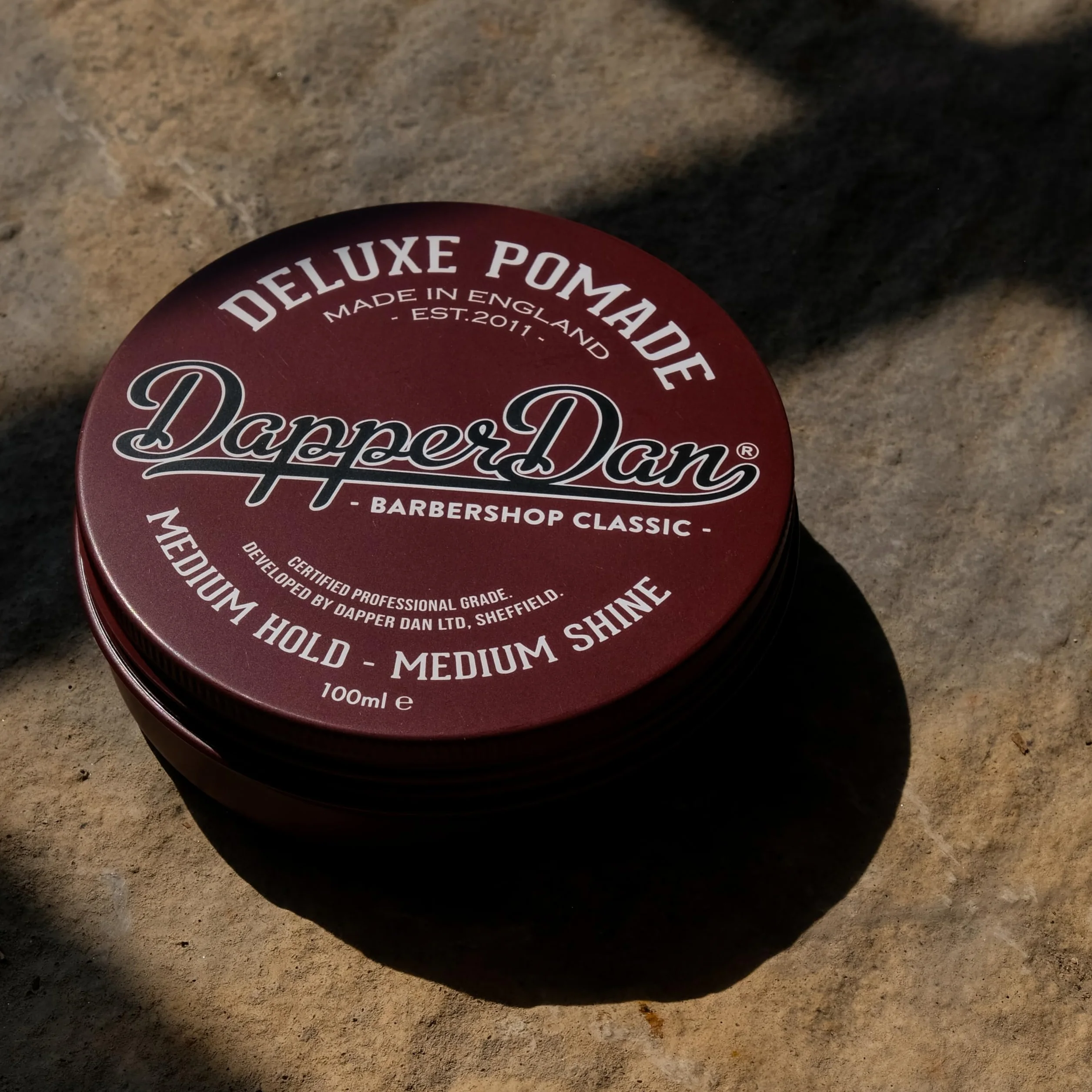 Dapper Dan Deluxe Pomada, Medium Hold Medium Shine, wszechstronna, elastyczna, na bazie wody, profesjonalny wygląd, 1 x 100 ml