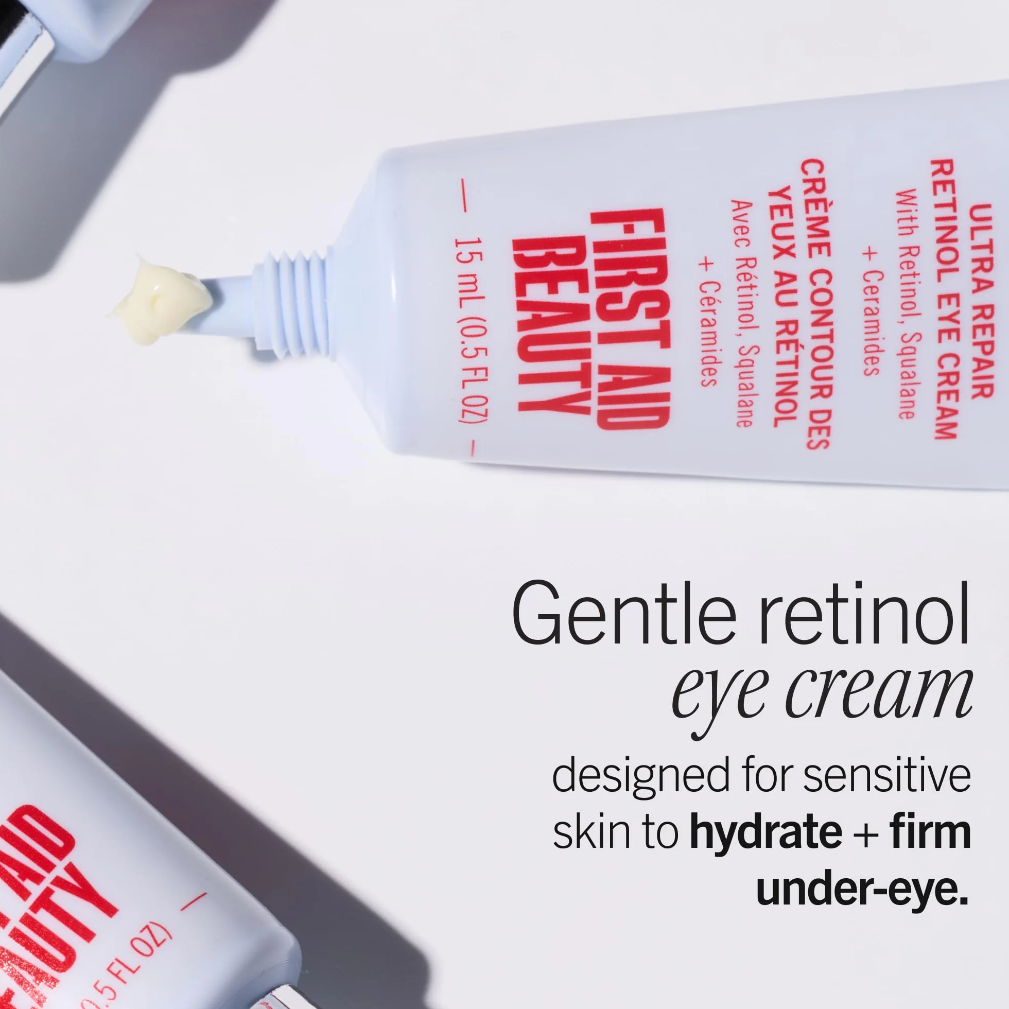 First Aid Beauty - Krem pod oczy z retinolem with skwalanem i ceramidami, serum z kapsułkowanym retinolem do delikatnej skóry, pomaga poprawić wygląd drobnych linii i zmarszczek
