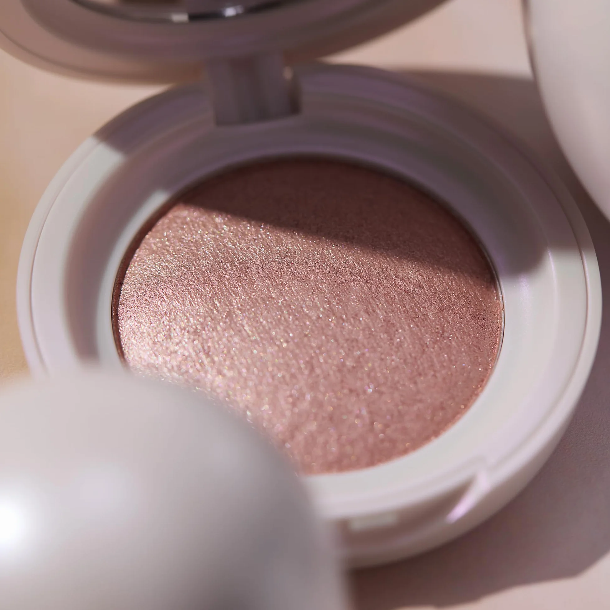 Catrice PEARLFECTION Highlighter C02