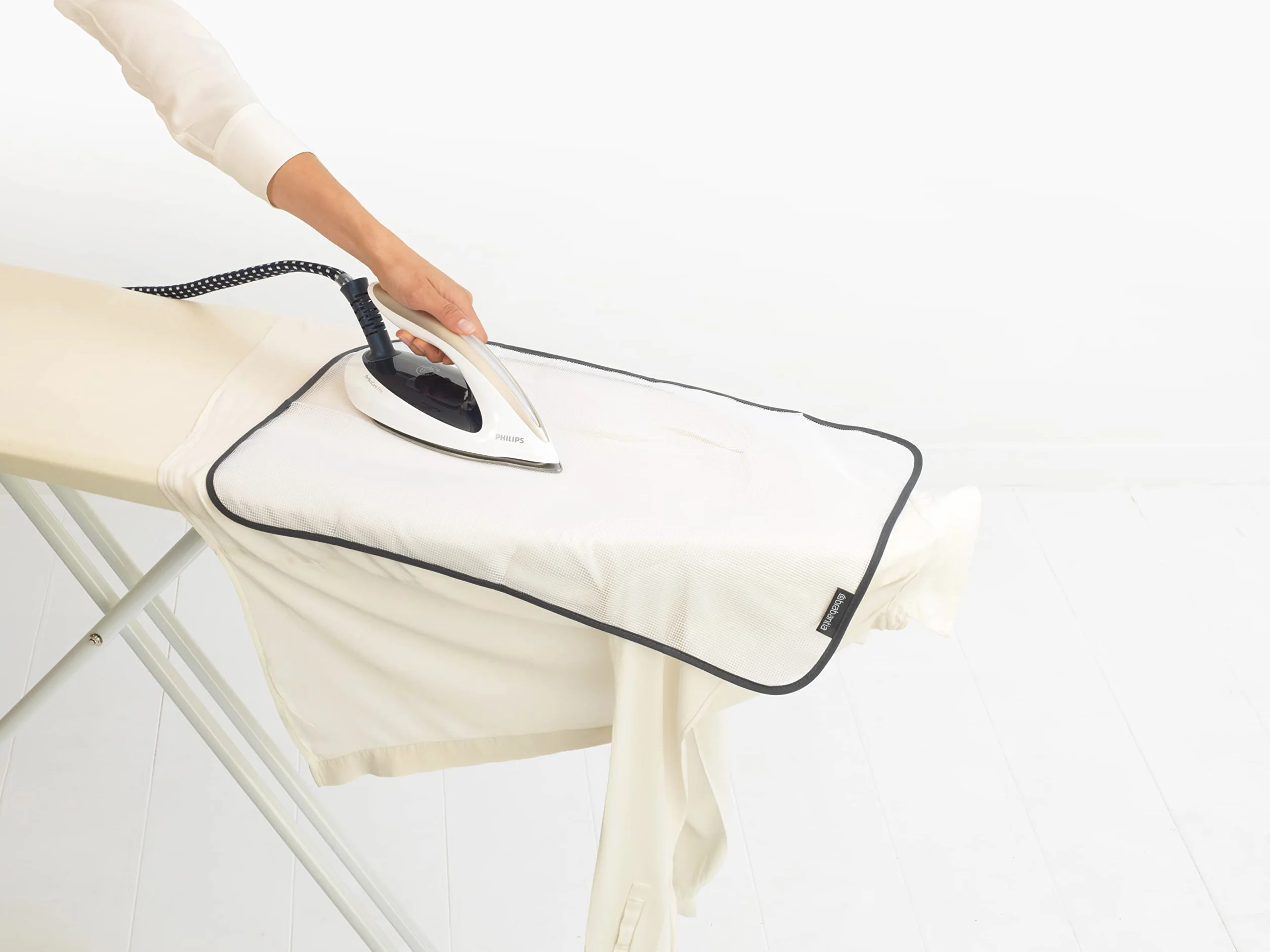 Brabantia - Ochronny Materiał do Prasowania - Materiał do Delikatnych Tkanin - do Jedwabiu, Nylon, Aksamit i Tkaniny Teksturowanej - Zapobiega Powstawaniu Błyszczących Śladów - White - 40 x 60 cm