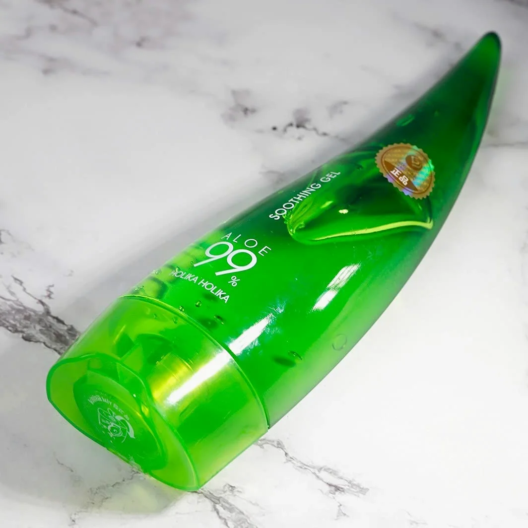 HOLIKA HOLIKA. Gel de Aloe Vera 99% Soothing Gel. Gel De Baño Calmante E Hidratante con un 99% de Aloe Vera puro. Cuidado de la Piel. No Daña. Todo Tipo de Pieles. 250 ml.