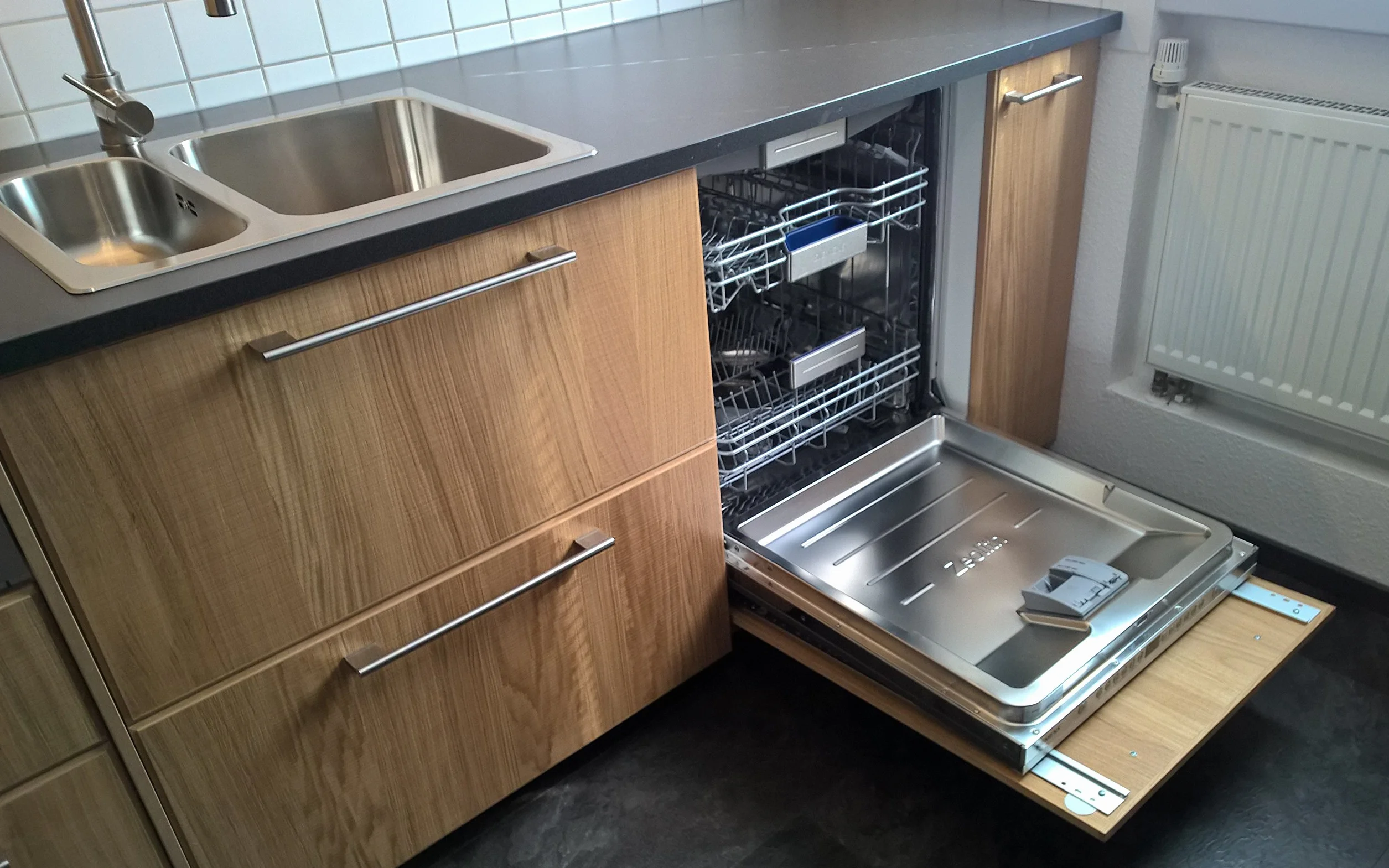 IKEA zawias ślizgowy pojemnik do w pełni zintegrowanej zmywarki wszystkich marek (srebrny, nowa wersja 2018/2019)