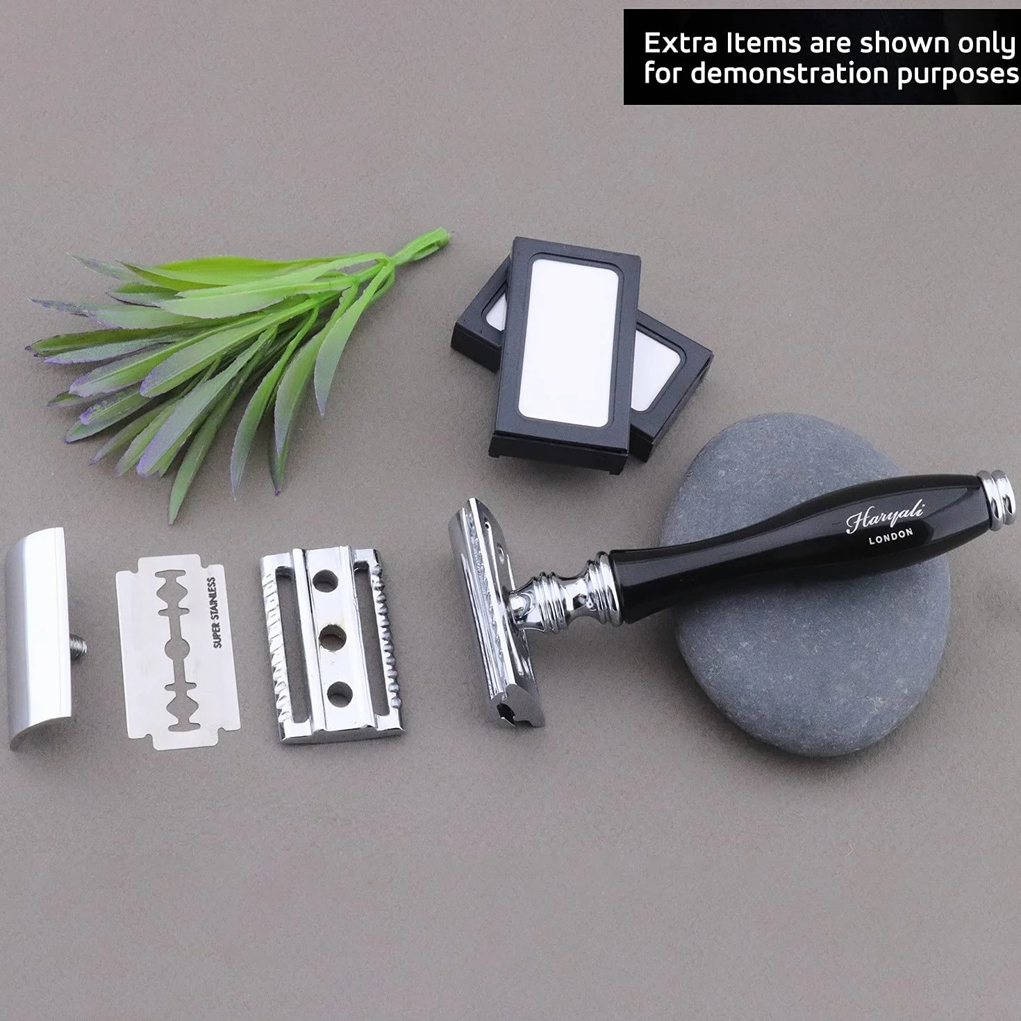 Haryali London Zestaw do golenia z podwójną krawędzią, golarka, borsuk, szczotka do golenia, mydło, miska, stojak