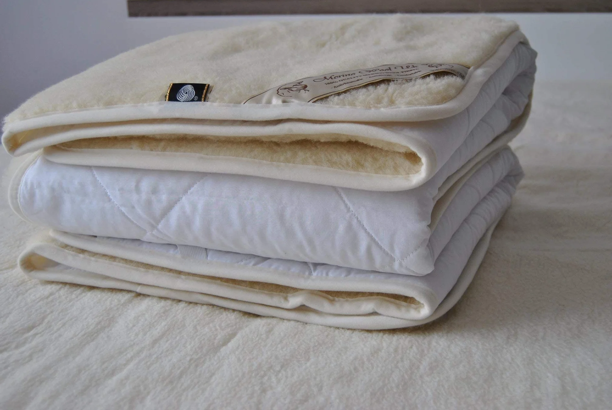 Merino Wool Bedding naturalny podkład wełniany na materac merynos, wełna owcza podszyty bawełną rozmiar 140/200cm