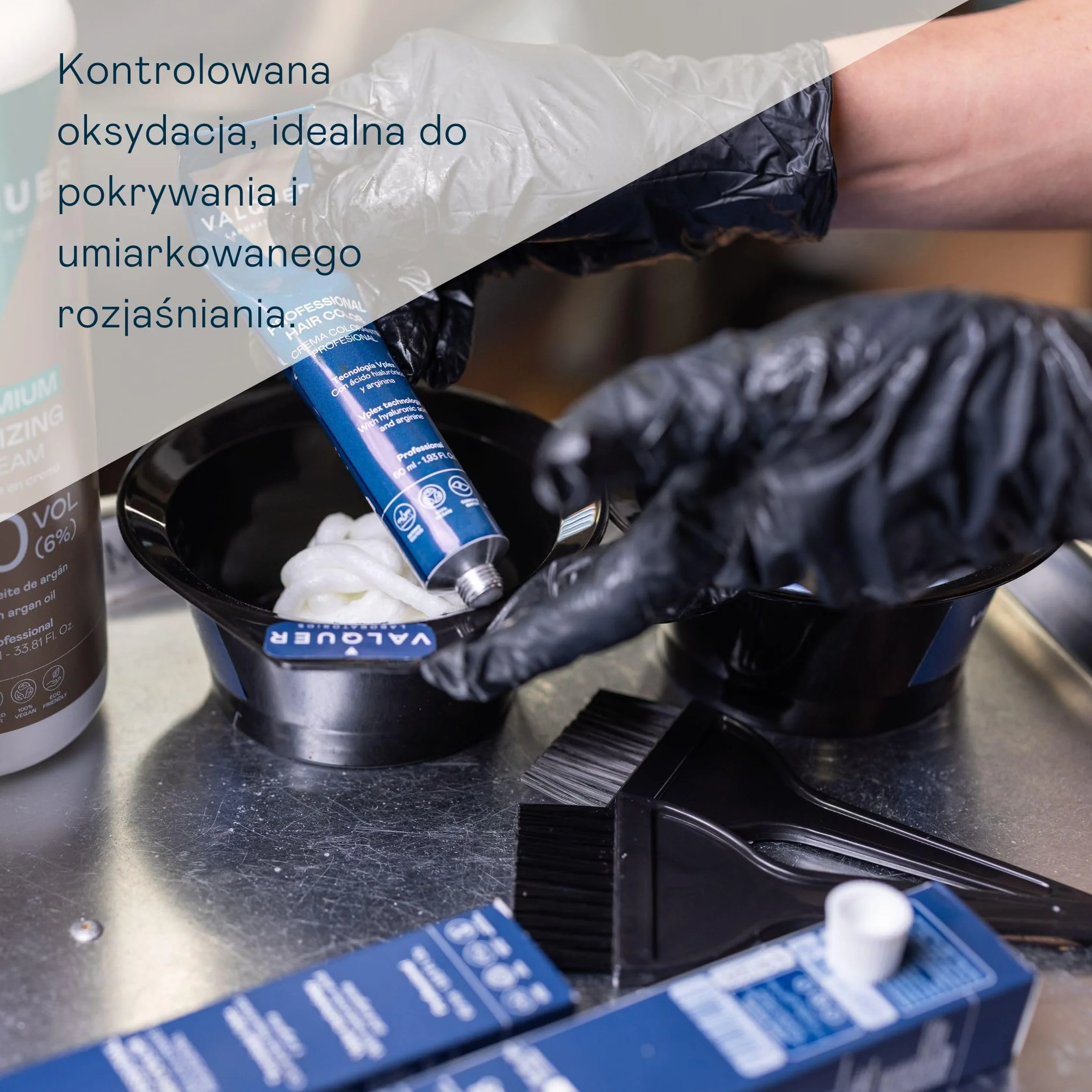 VALQUER Woda Utleniona w Kremie | Profesjonalny Utleniacz Fryzjerski do Koloryzacji i Rozjaśniania Włosów | Stabilizowana Kremowa Formuła | 30 Vol 9% | 1000 ml