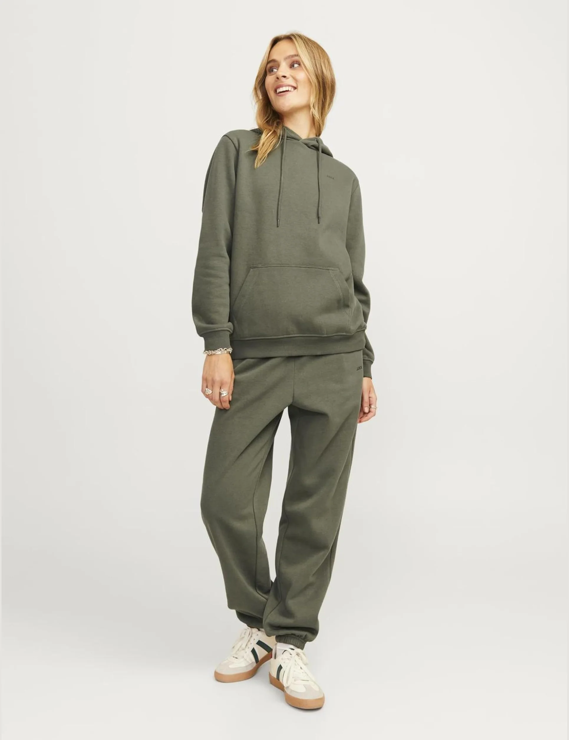Jack & Jones JXABBIE RLX LS Every Hood SWT NOOS, Grape Leaf/Szczegóły: logo Rossin Jjxx, L