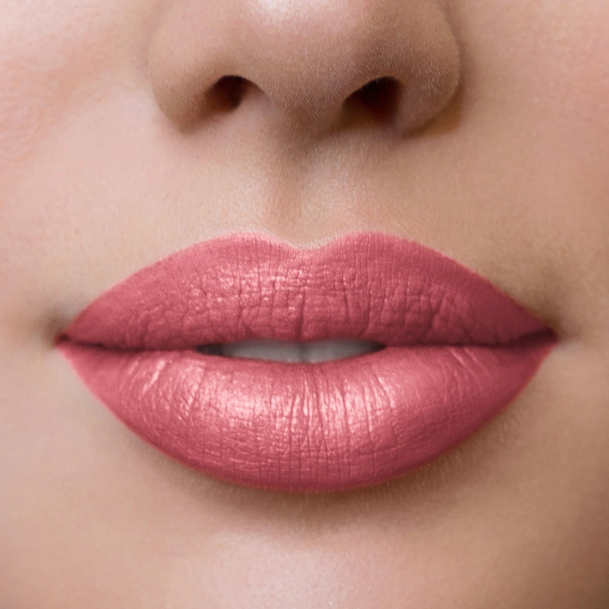 WYCON cosmetics Cream ICON SHINY LIPSTICK - 06 FASHION LILY kremowa szminka z efektem wygładzania i wygładzania