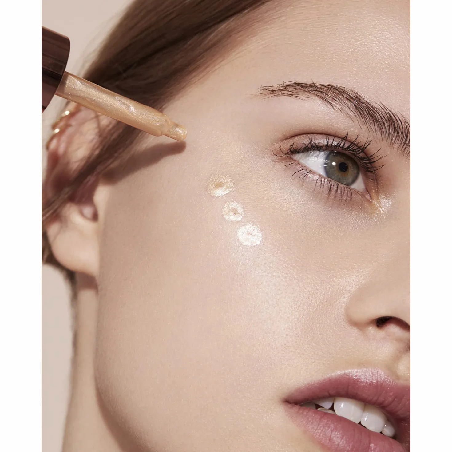 L'Oréal Glow Mon Amour Highliging Drops Rozświetlacz w Płynie 15 ml Sparkling Love