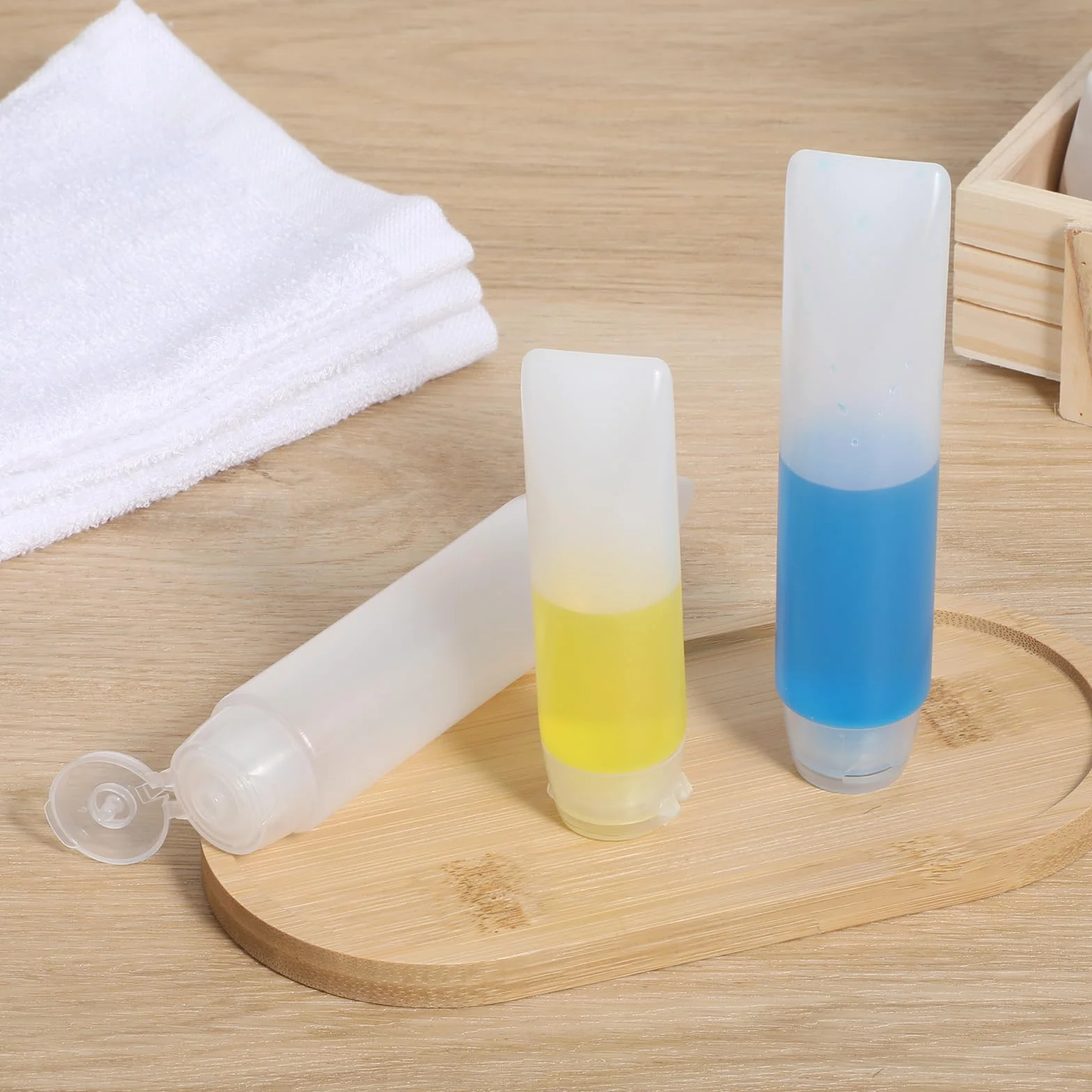 Oruola Zestaw 6 przezroczystych butelek podróżnych, z tworzywa sztucznego, 50 ml, 30 ml, do wielokrotnego napełniania, przenośne, szczelne, małe butelki do wyciskania szamponu, balsamu, odżywki, żelu