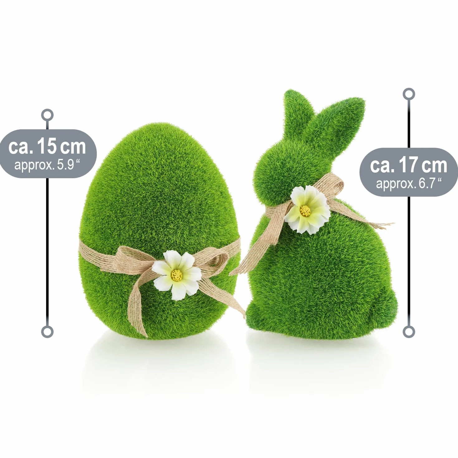 com-four® 2x figurki dekoracyjne zajac i jajko z kokarda i kwiatami, zielone ozdoby ceramiczne z sztuczna trawa na wiosne i Wielkanoc (2x Królik/Jajko 17/15cm)