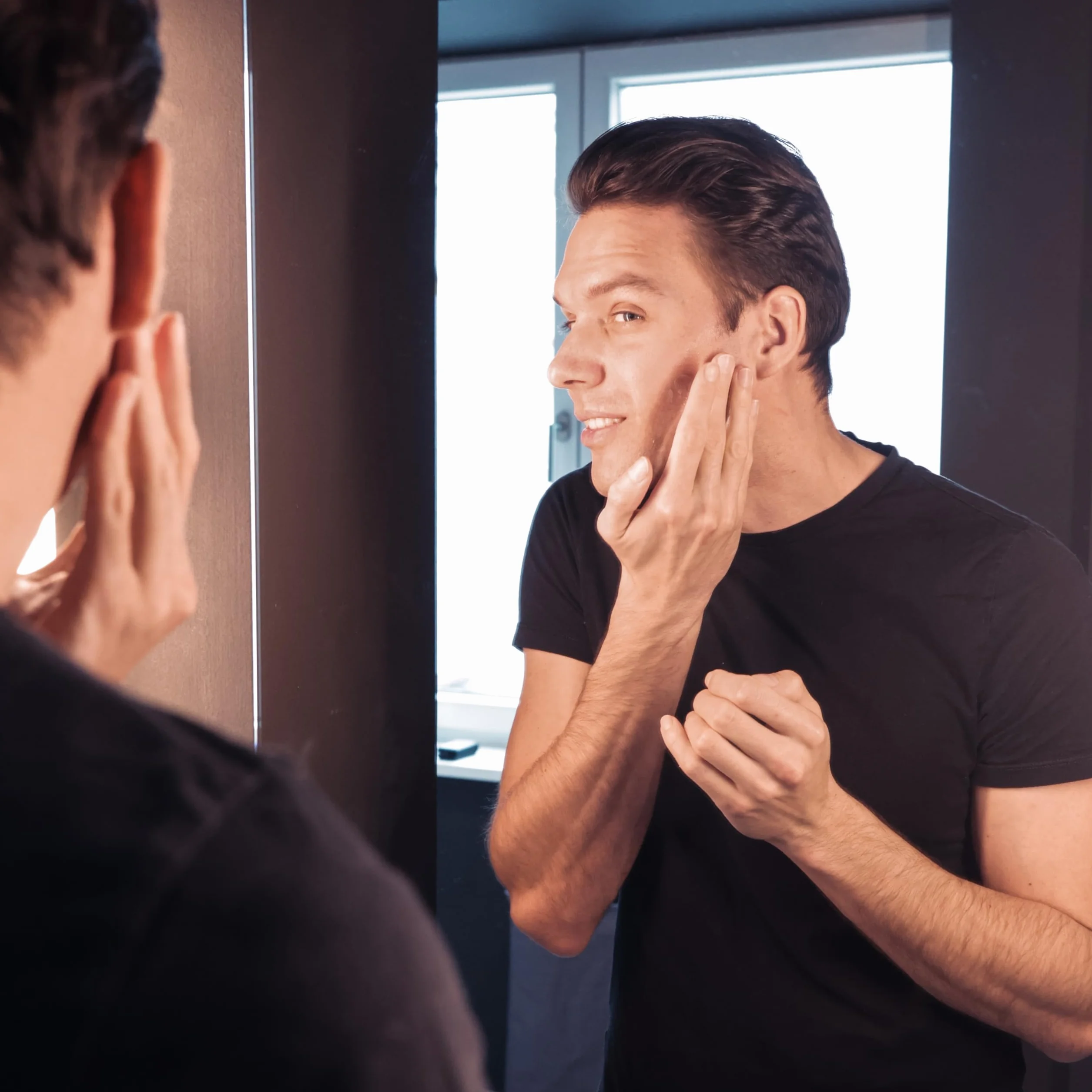 Störtebekker® Premium After Shave balsam dla mężczyzn (drzewo sandałowe) – zapobiega podrażnieniom skóry, oparzeniom po goleniu – przyjemny zapach – balsam po goleniu – wyprodukowano w Niemczech