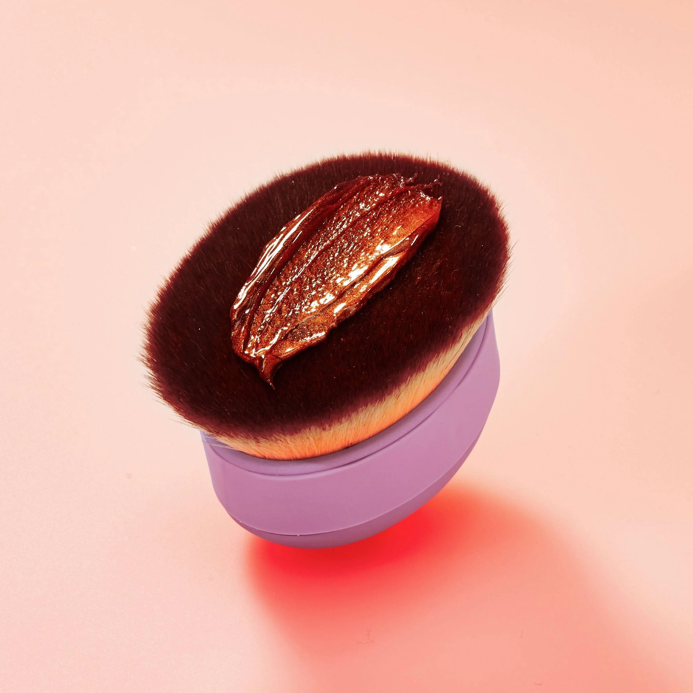 Isle of Paradise Shape And Glow Self Tan Big Blending Kabuki Brush Applicator