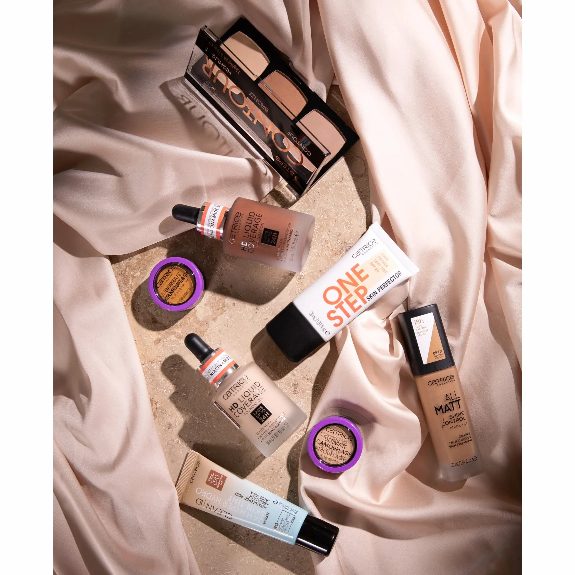 Catrice Korektor w kremie Ultimate Camouflage Cream, długotrwały, matujący, korekcja kolorów, naturalny, matowy (3g)