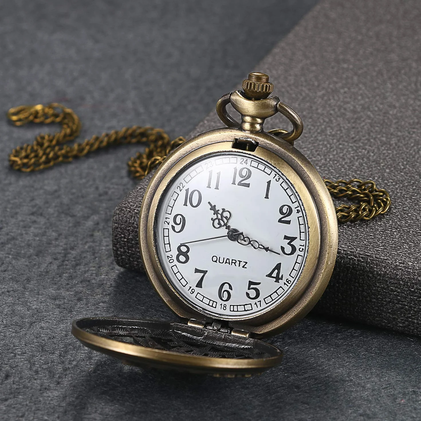 JewelryWe Prezent na Dzień Ojca, zegarek kieszonkowy, męski, retro, koło zębate, czaszka, rzymskie cyfry, znak zodiaku, mapa świata, analogowy, kwarcowy, wisiorek z łańcuszkiem, łańcuszkiem, brąz,