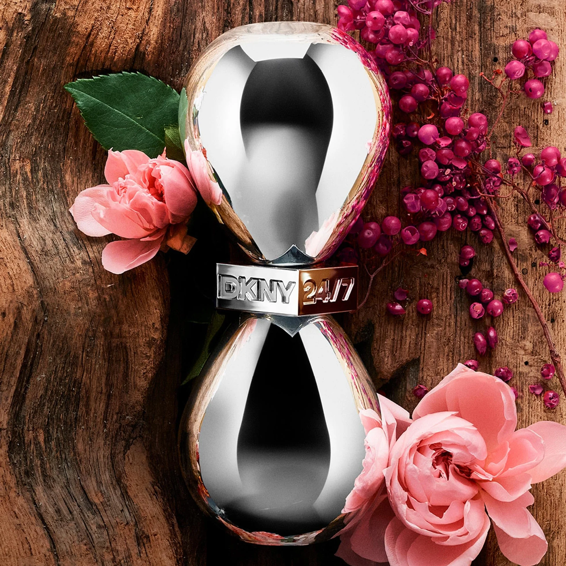 DKNY 24/7 woda perfumowana dla kobiet drzewno-kwiatowy zapach
