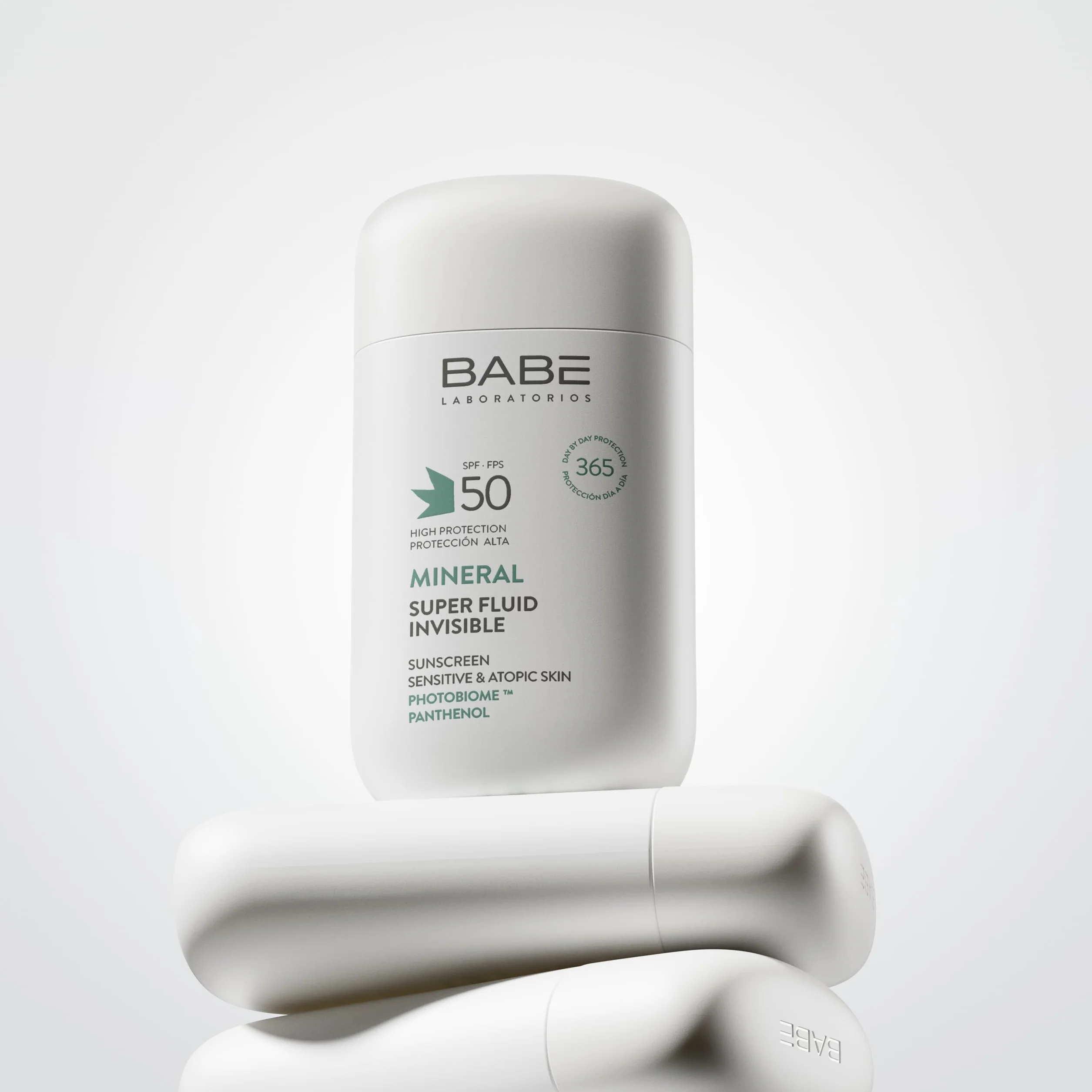 Laboratorios Babé - SUPER FLUID MINERAL SPF 50 | Mineralny filtr przeciwsłoneczny o szerokim spektrum | Idealny dla wrażliwej i atopowej skóry | Zaawansowana ochrona przed UVA i UVB | Lekka tekstura