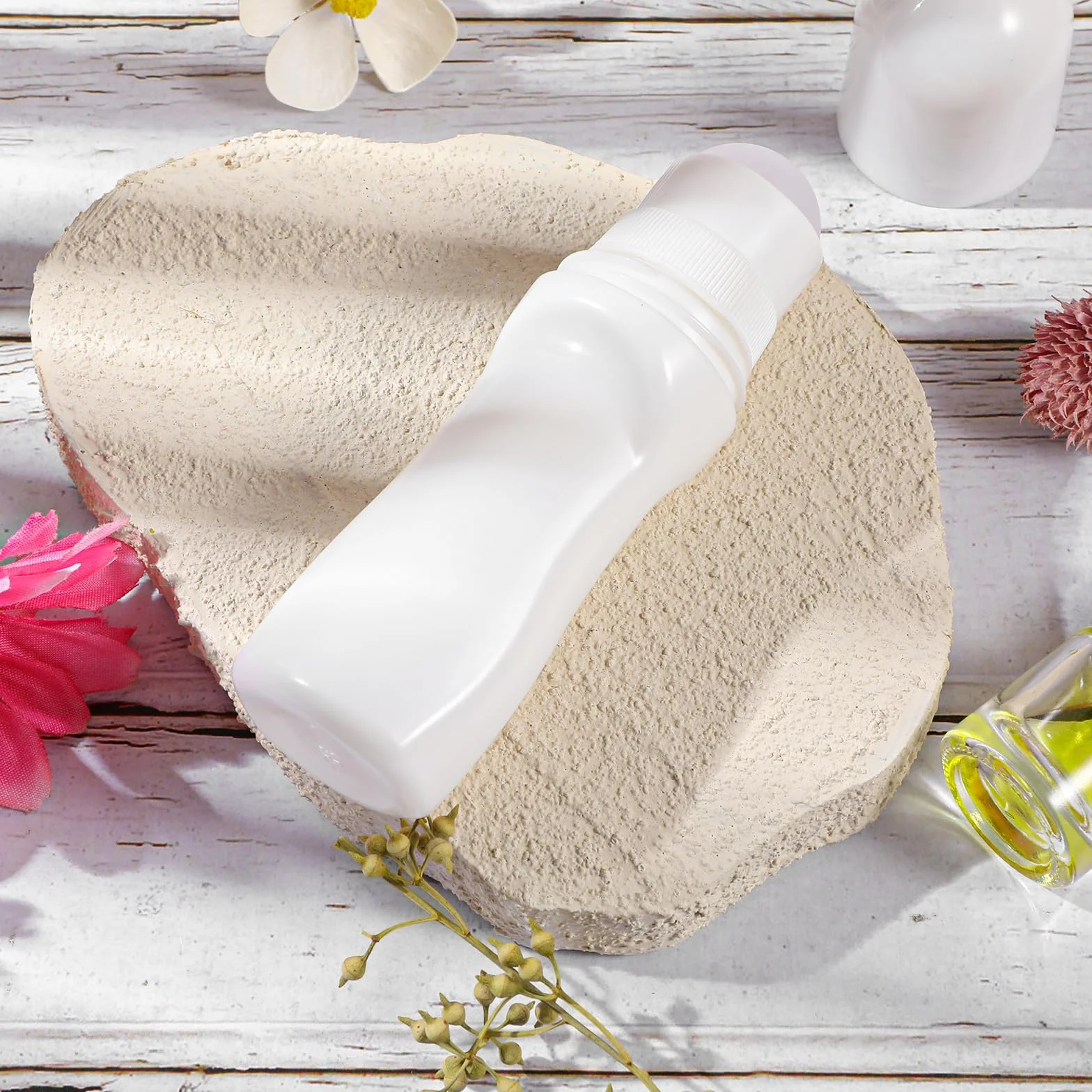 JJUNW Puste butelki o pojemności 50 ml, z plastikowymi kulkami rolkowymi, do wielokrotnego napełniania, szczelna, biała, dezodorant, w rolce, pojemniki z nakrętkami, na olejki eteryczne, perfumy,