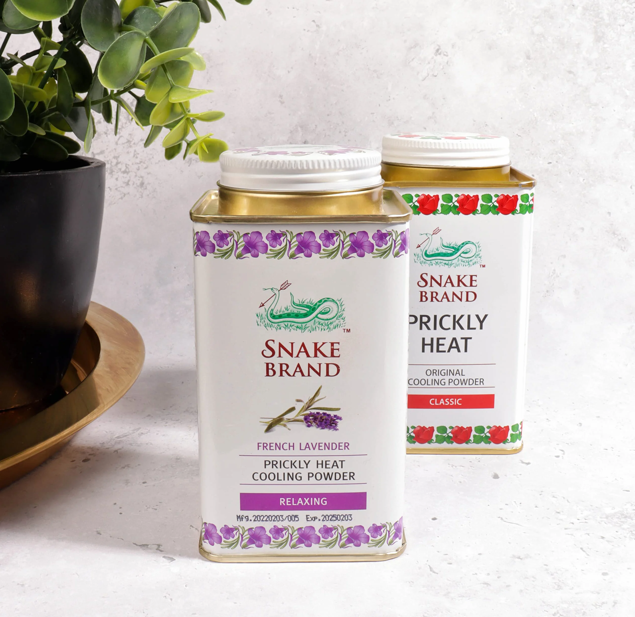 SNAKE BRAND Proszek chłodzący do ciała 140 g podwójne opakowanie klasyczna i relaksująca lawenda (po 1 sztuce)
