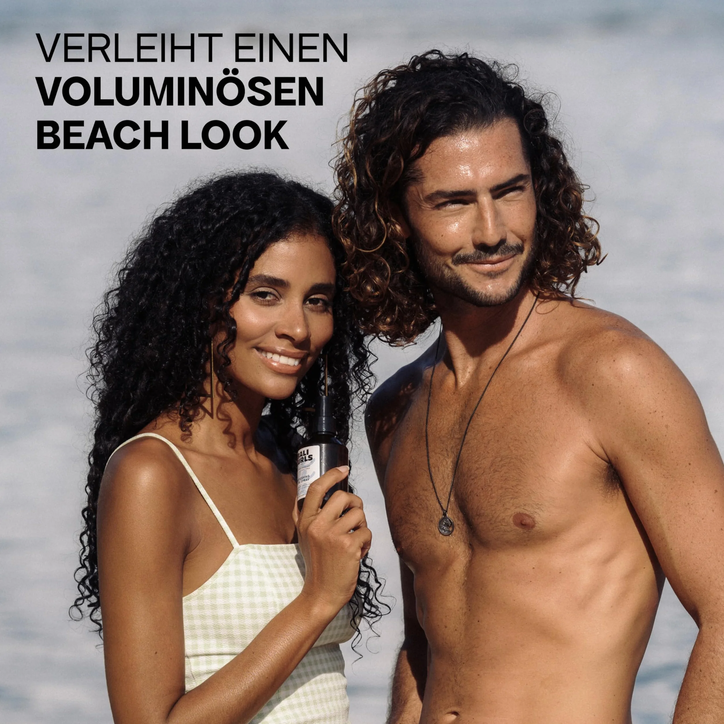 BALI CURLS Volumizing Curl Spray – spray do loków z białkiem ryżowym i ylang-ylang – wegański spray odświeżający dla objętości i połysku – zgodny z Curly Metod, pielęgnacja loków naturalnych – 150 ml