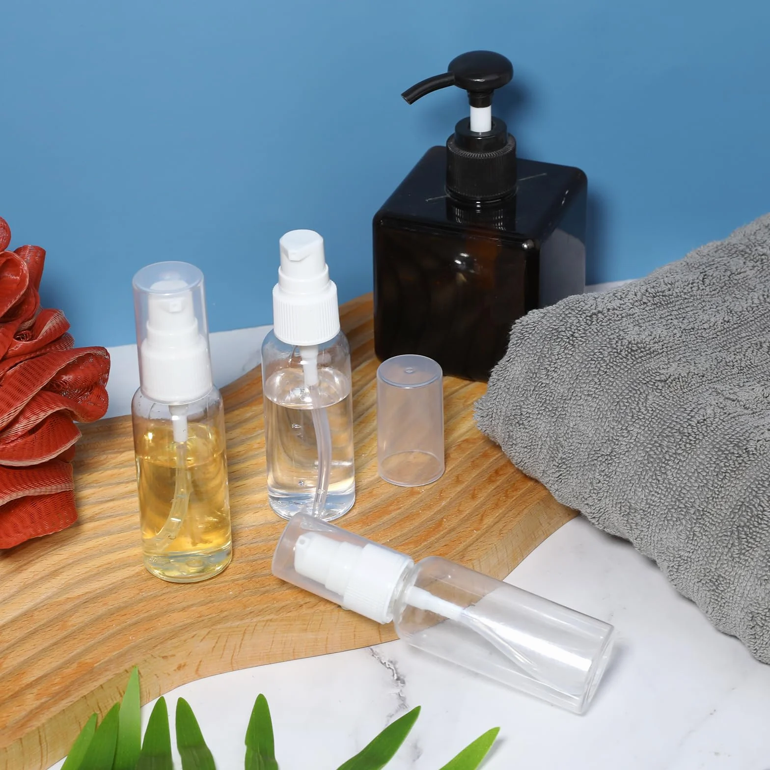 Sliverdew 4 Butelki z Pompką 50 ml - Przezroczyste, Podróżne, z Tworzywa Sztucznego, Puste Pojemniki na Kosmetyki, Szampon, Krem