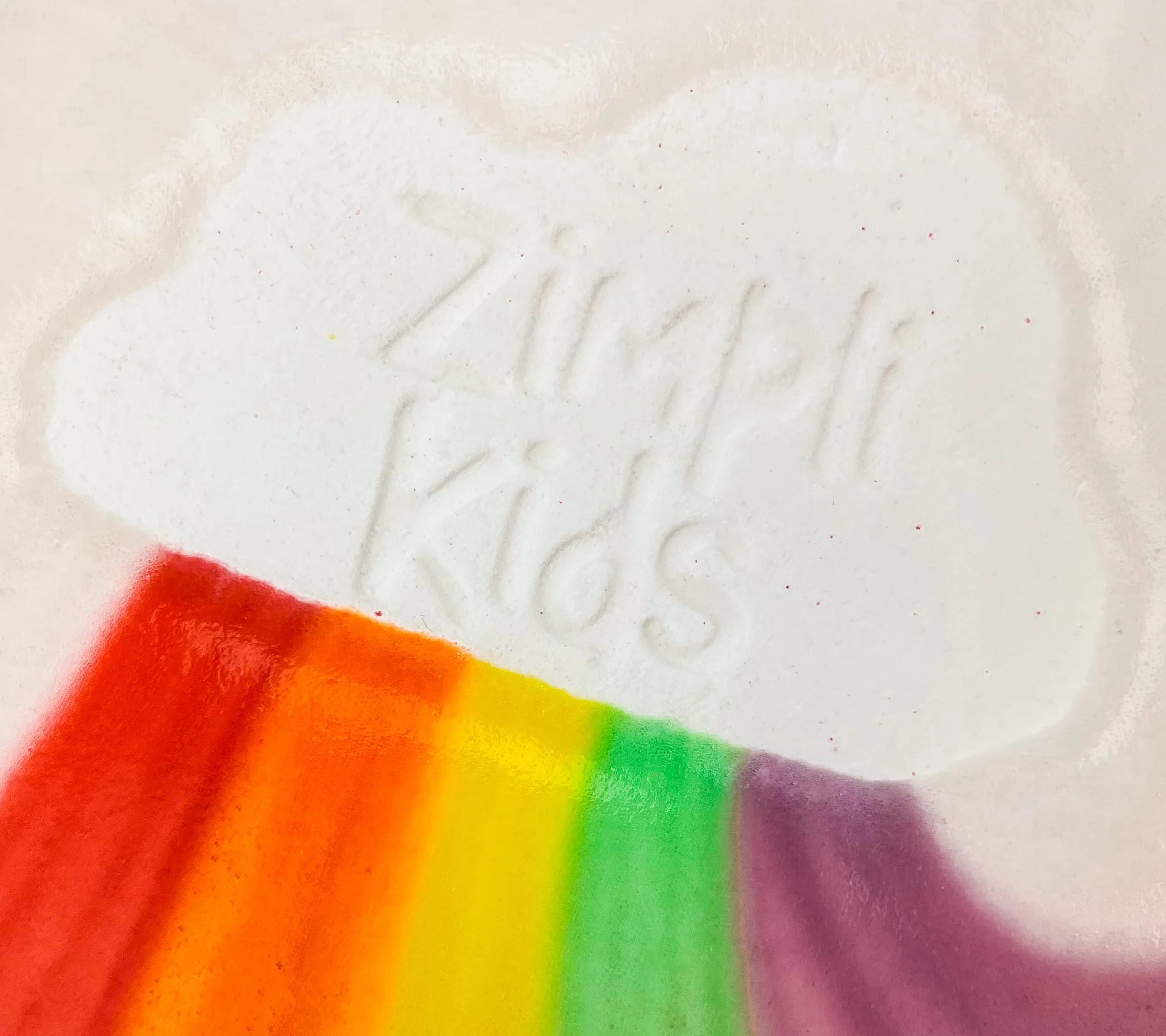 ZIMPLI - 3 x Large Cloud Rainbow Baff Bombz, stwórz tęczowy efekt i musującą przygodę podczas kąpieli, musujące kule do kąpieli, świąteczny prezent dla dzieci