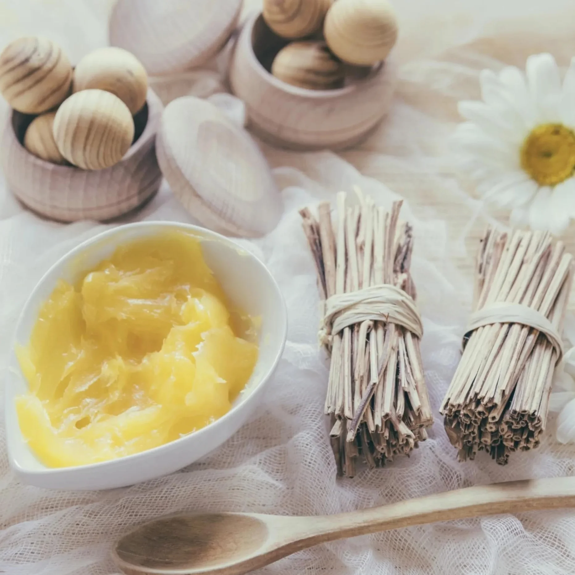 Lanolina bezwodna, farmaceutyczna jakość – 100% naturalna, czysta i hipoalergiczna – 1 kg