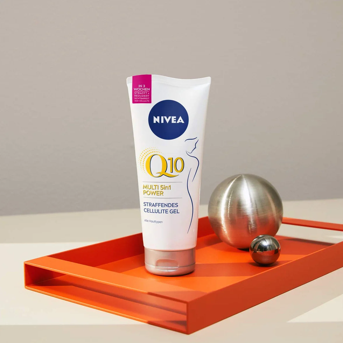 NIVEA Żel do ciała Q10 antycellulitowy (200 ml), ujędrniający żel do pielęgnacji skóry z ekstraktem Q10 i ekstraktem z lotosu, żel na cellulit z formułą Multi Power 5 w 1