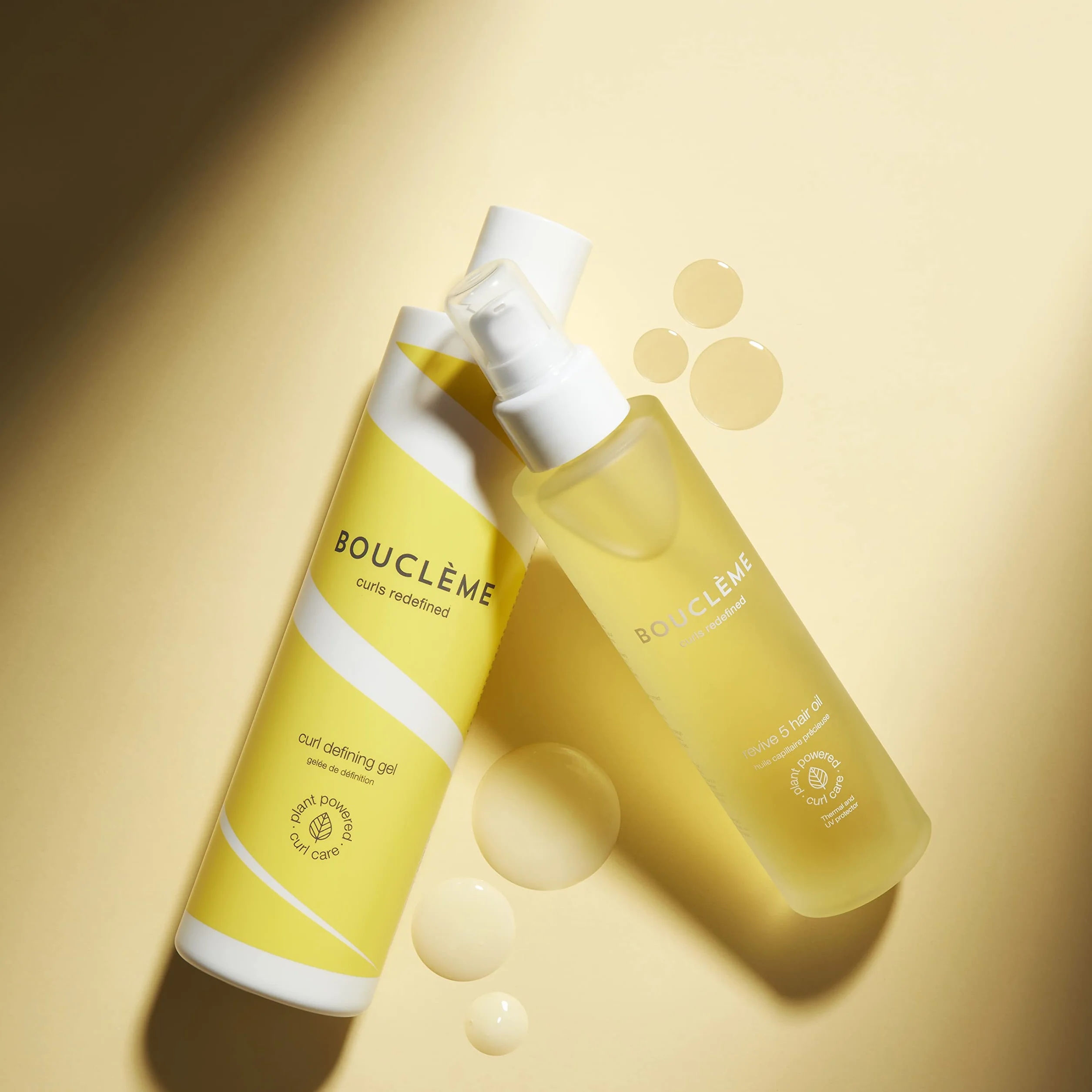 Bouclème Curl Defining Gel I Żel do stylizacji loków dla mocnego trzymania i zdefiniowanych loków, krem do stylizacji z kokosem i bio aloesem, 300 ml