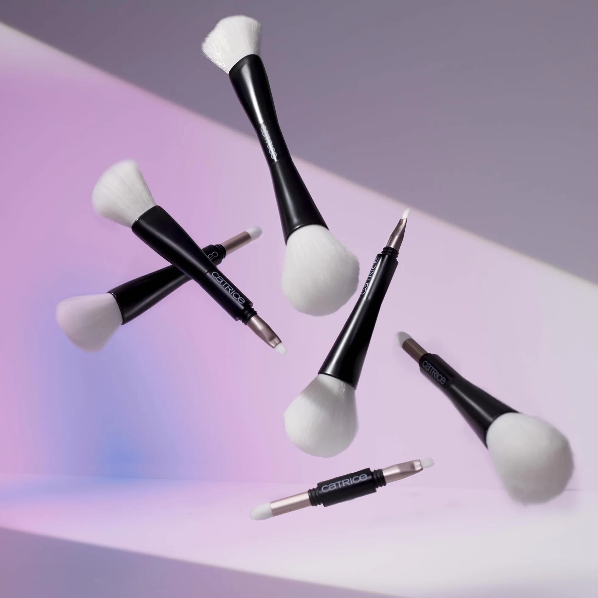 Catrice Narzędzie do makijażu oczu Magic Perfectors, konturowanie, wyraźny wynik (1pcs)