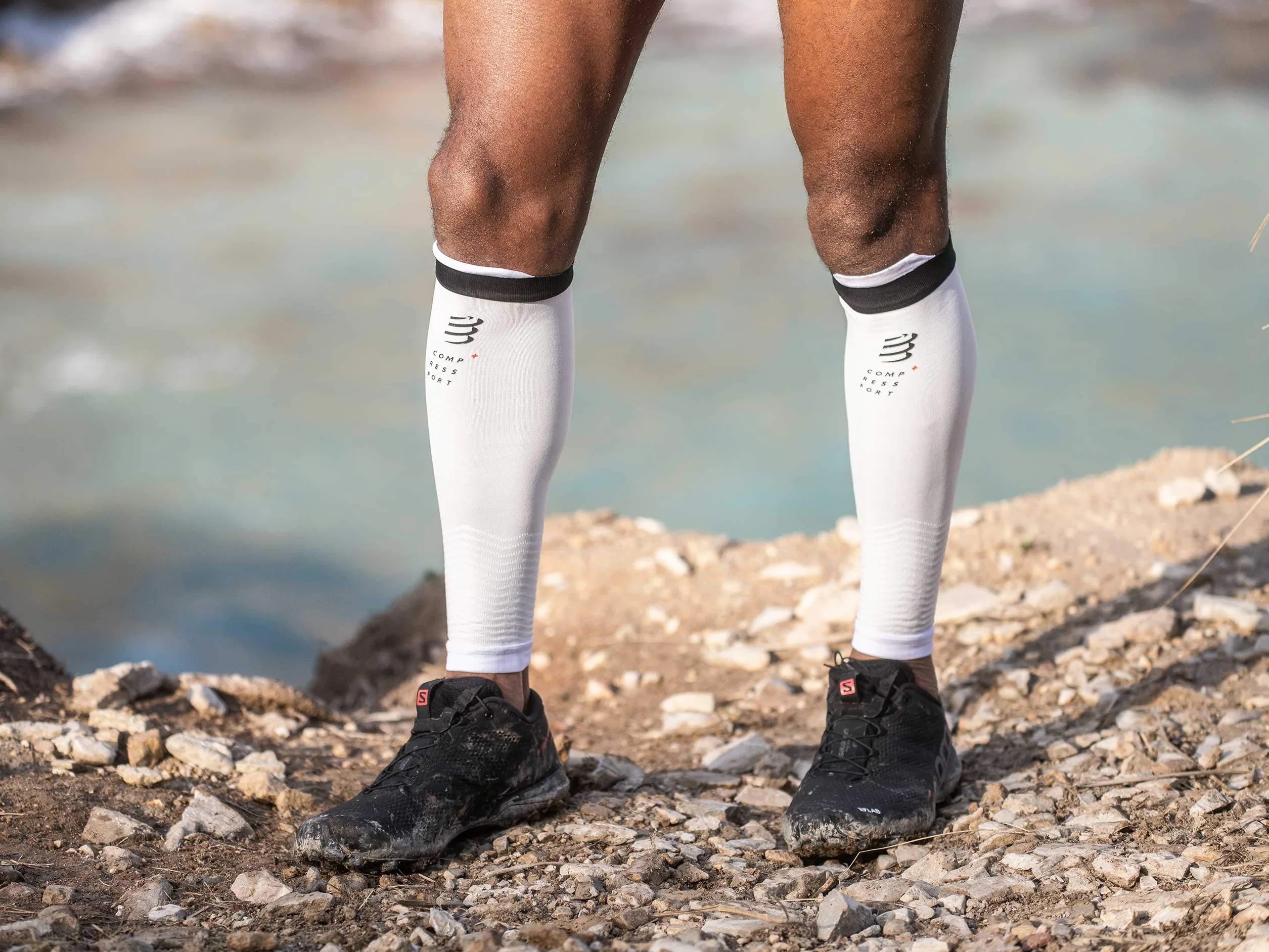 COMPRESSPORT R2v2 pokrowiec kompresyjny, biały, T3