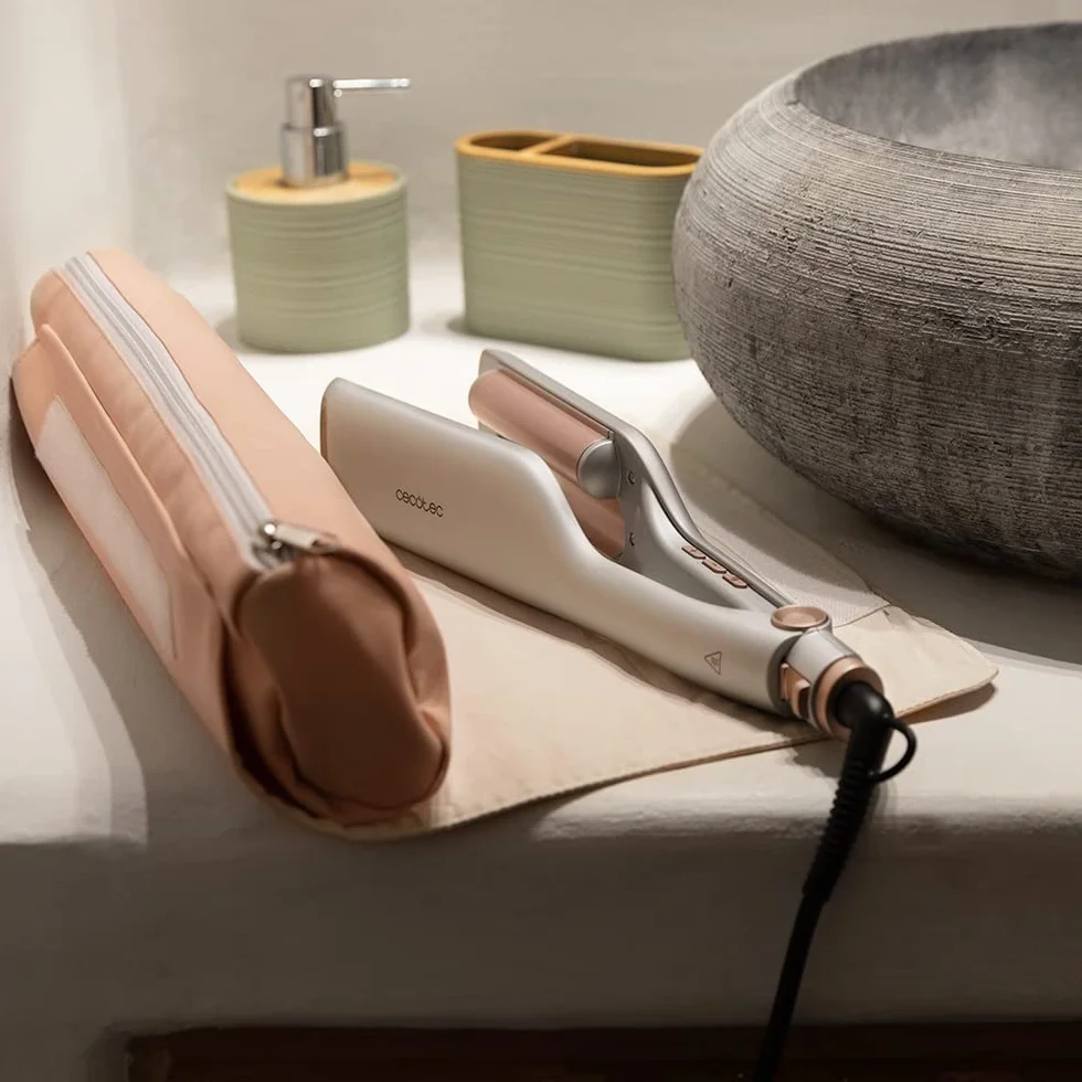 Cecotec Ceramiczne żelazko faliste pokryte turmalinem RitualCare 2000 Summer Waves