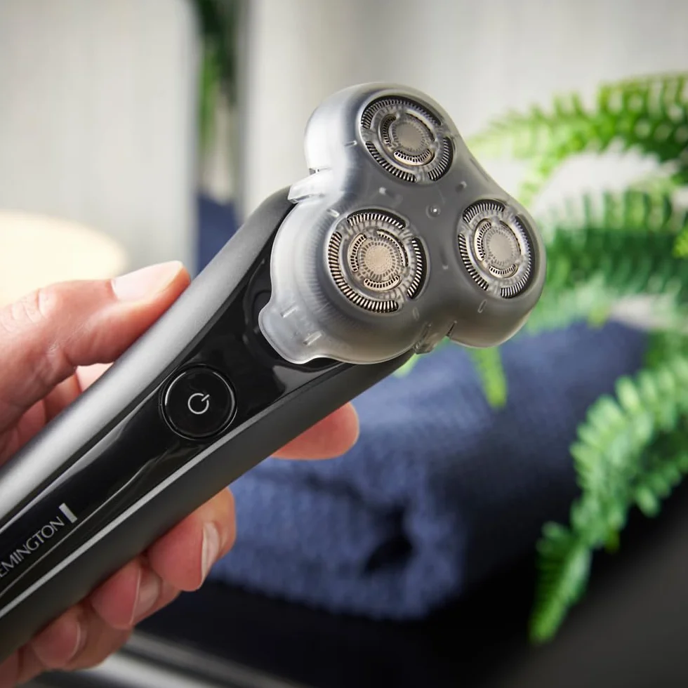 Remington X5 Limitless X Golarka elektryczna dla mężczyzn z hybrydowym systemem tnącym SynX, rotacyjna, na mokro i na sucho, trymer, elastyczne głowice, bezprzewodowa, 360° PivotBall, USB, XR1755