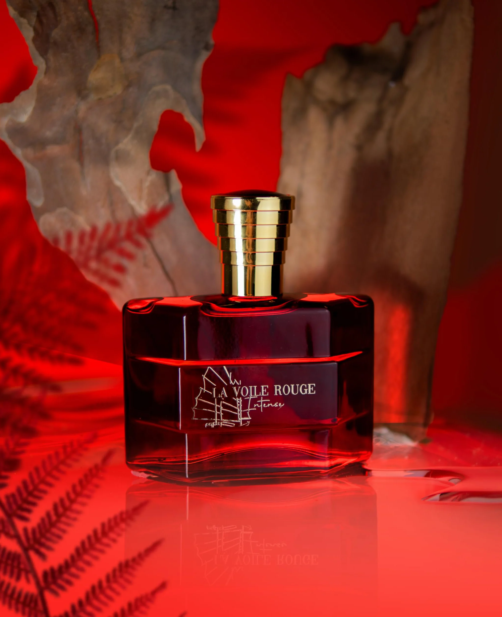 JEANNE ARTHES - Perfumy męskie La Voile Rouge Intense - woda perfumowana - butelka z rozpylaczem 100 ml - Wyprodukowano we Francji w Grasse