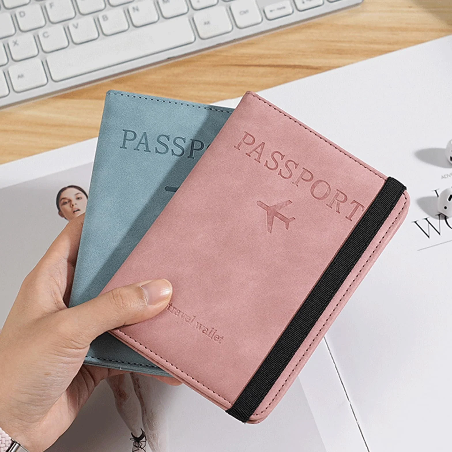 Souvik PU Skórzany portfel na paszport podróżny etui na paszport bezpieczne zamknięcie etui na dowód osobisty i dokumenty podróżne, Różowy, Współczesny