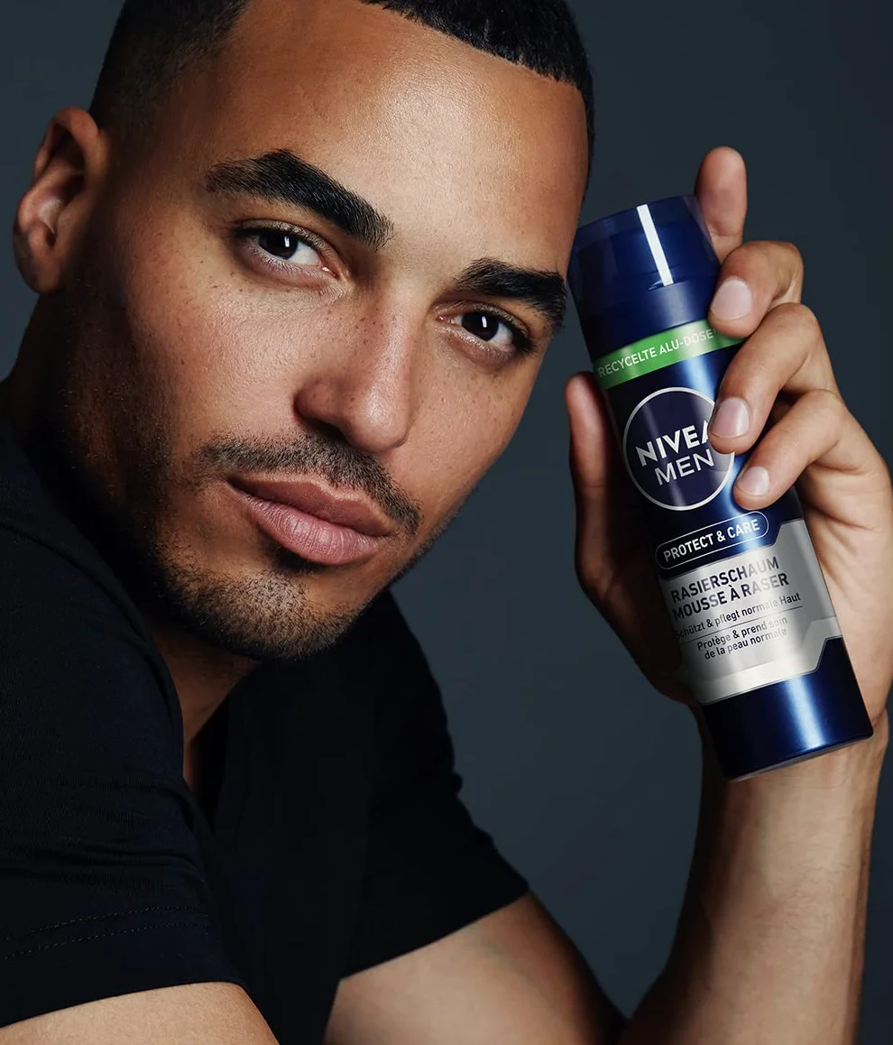 NIVEA MEN Pianka do Golenia Ochrona+