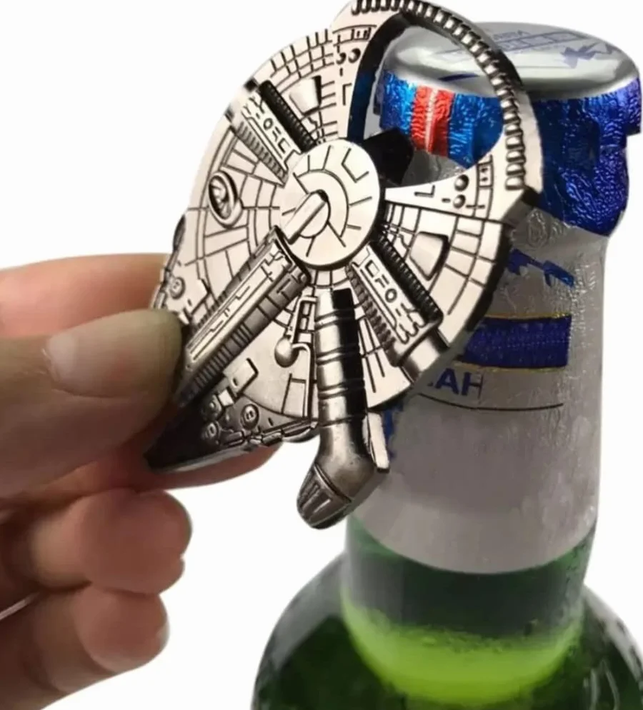 Sokół Millennium Hana Solo - otwieracz do butelek jako statek kosmiczny, stal nierdzewna 60x48mm, zabawny prezent dla fanów Gwiezdnych Wojen