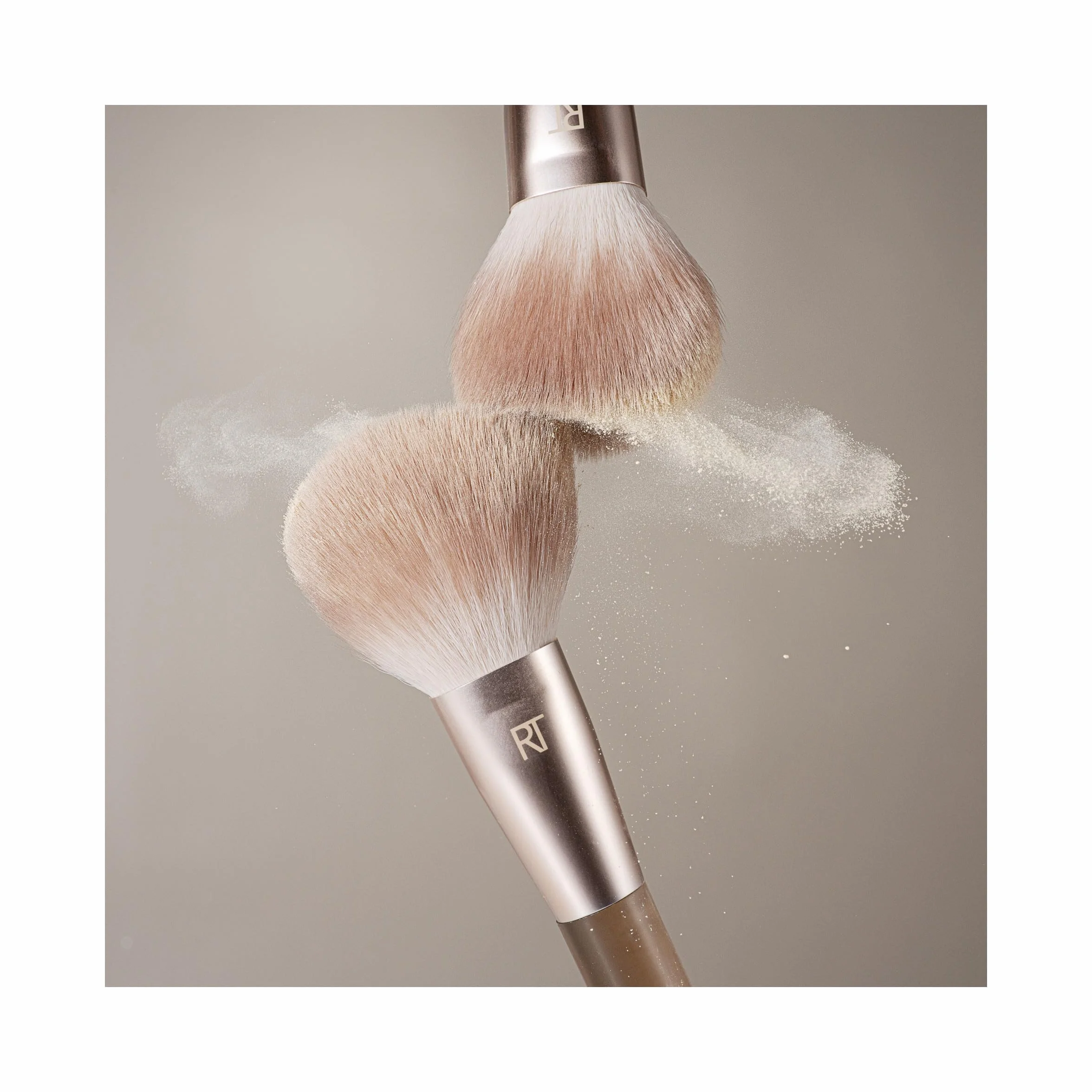 Real Techniques Pędzel do pudru New Nudes Hazy Finish, wielofunkcyjny pędzel do makijażu
