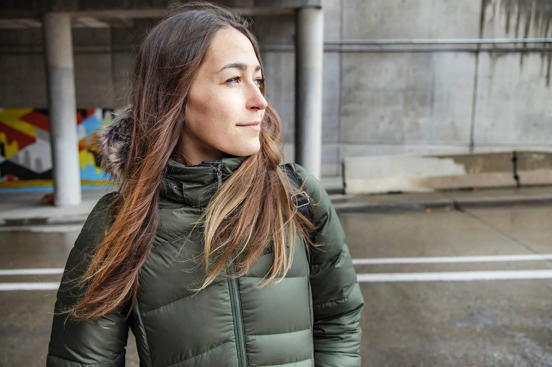 Marmot Kobiety Wm's Montreal Coat F22, Lekka kurtka puchowa, sprężystość puchu 700 FP, ciepła parka, stylowy płaszcz zimowy, wodoodporny, wiatroszczelny, Midnight Navy, M