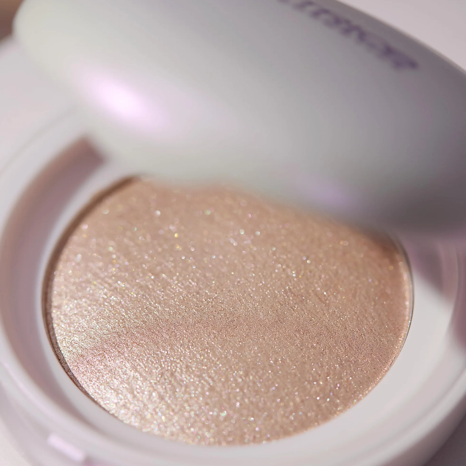 Catrice PEARLFECTION Highlighter C01
