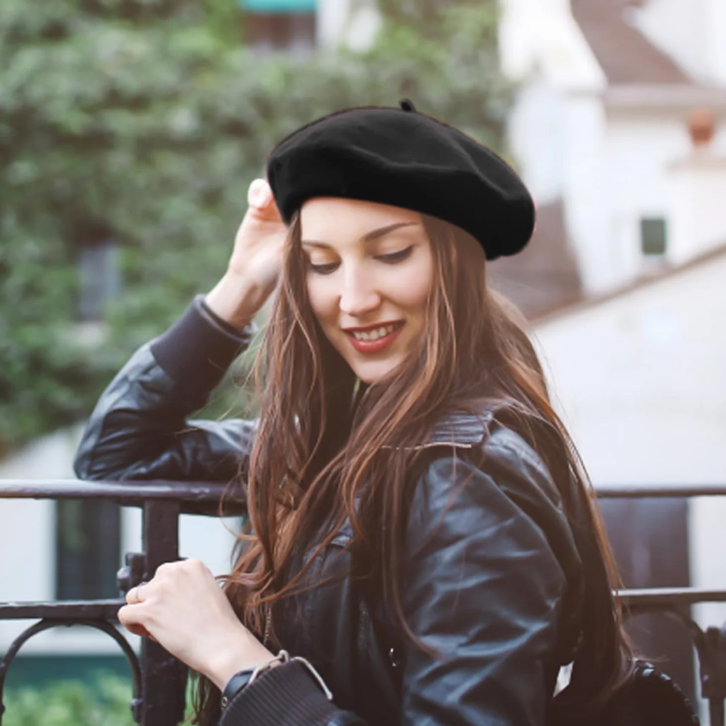 1 x francuski beret z 1 jedwabnym szalikiem, czapka beanie dla kobiet, czapka zimowa retro, miękka i lekka, modna biżuteria, nadaje się na spotkania z przyjaciółmi, dekoracja na imprezę (czarna),