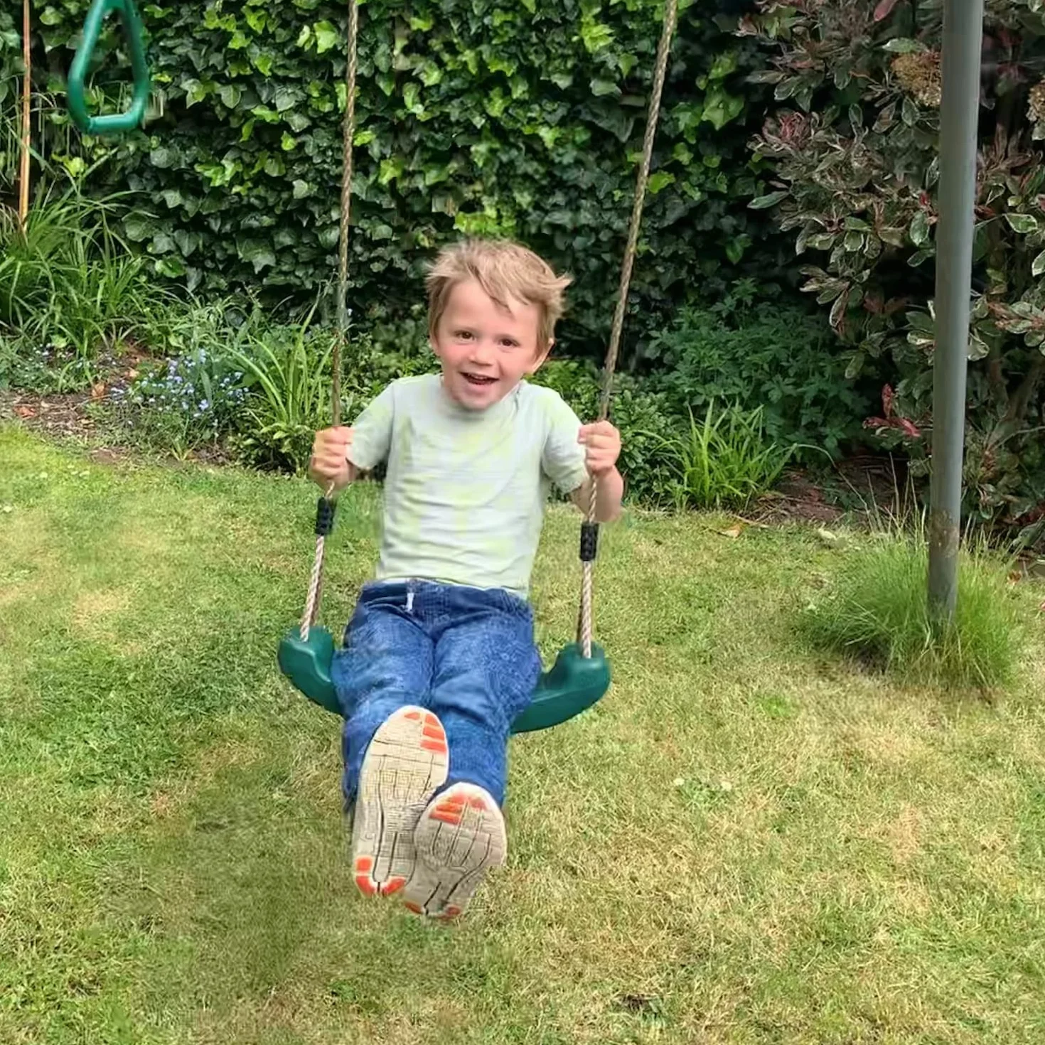Garden Games Huśtawka dla dzieci z siedziskiem z bezpiecznym uchwytem i regulowanymi, odpornymi na warunki atmosferyczne linami do zestawów huśtawek (zielona)
