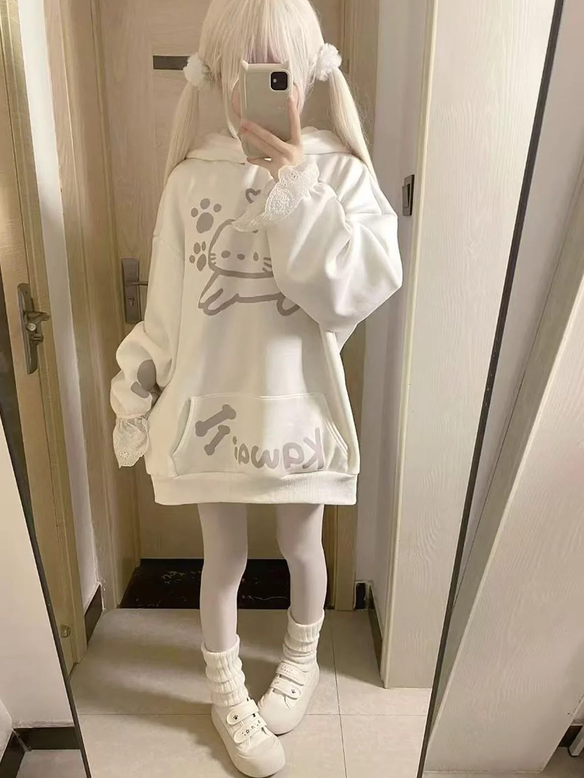 Kawaii bluza z kapturem z kocimi uszami nastolatki japońska urocza kreskówka anime grafika bluza z kapturem polar pulower topy