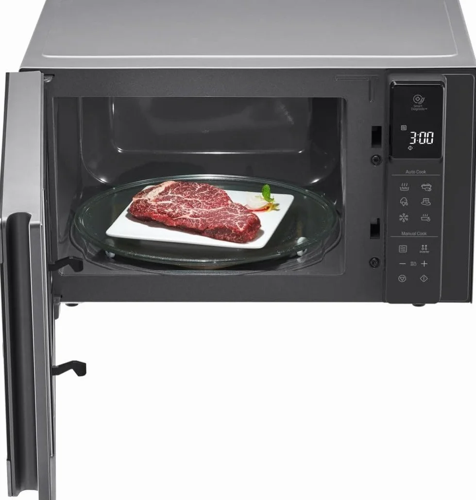 LG MS2595CIS kuchenka mikrofalowa z technologią Smart Inverter, pojemność 25 l, 1000 W, automatyczne programy, regulowane poziomy mocy i funkcja EasyClean, srebrna