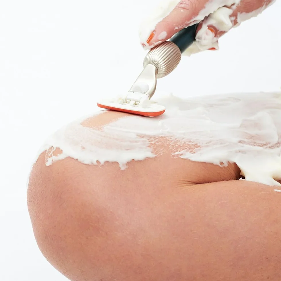 Fler Foamtastic - Mus do depilacji, żel do depilacji, ułatwia depilację za pomocą maszynki do golenia i nawilża skórę, wzbogacony ekstraktem z marchwi i masłem shea, bez zatorów, Amber, 200ml