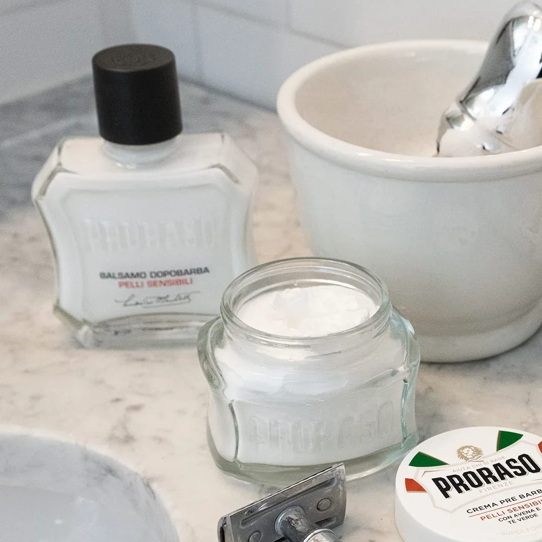 Proraso Płyn po Goleniu Balsam dla Skóry Wrażliwej 100 ml, Biały