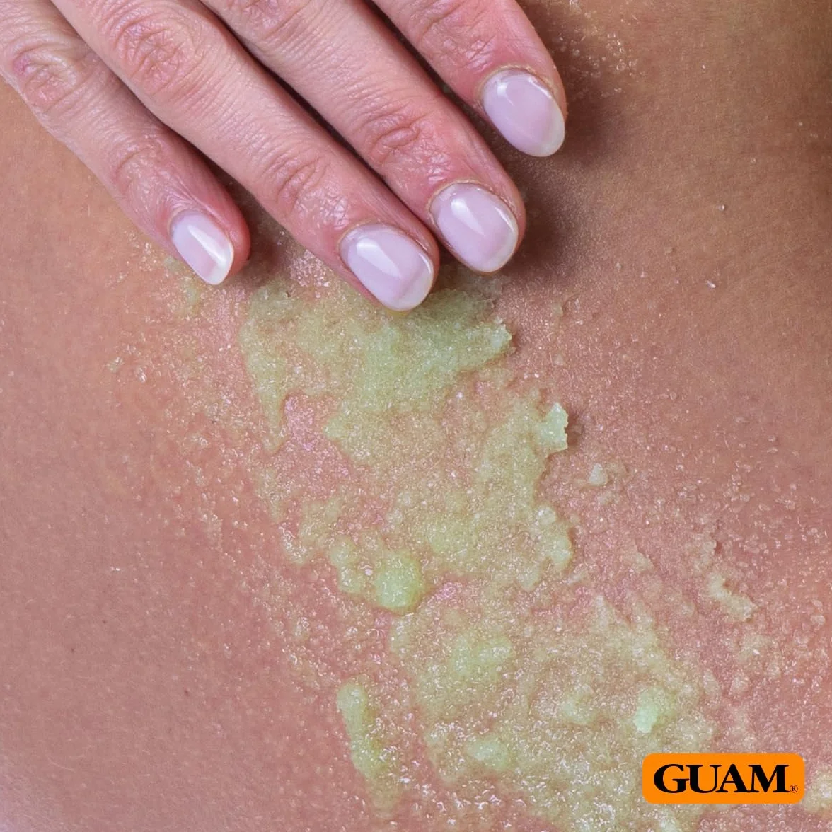 GUAM AlgaSCRUB peeling do aromaterapii z olejkami eterycznymi, szkło o wadze 700 g